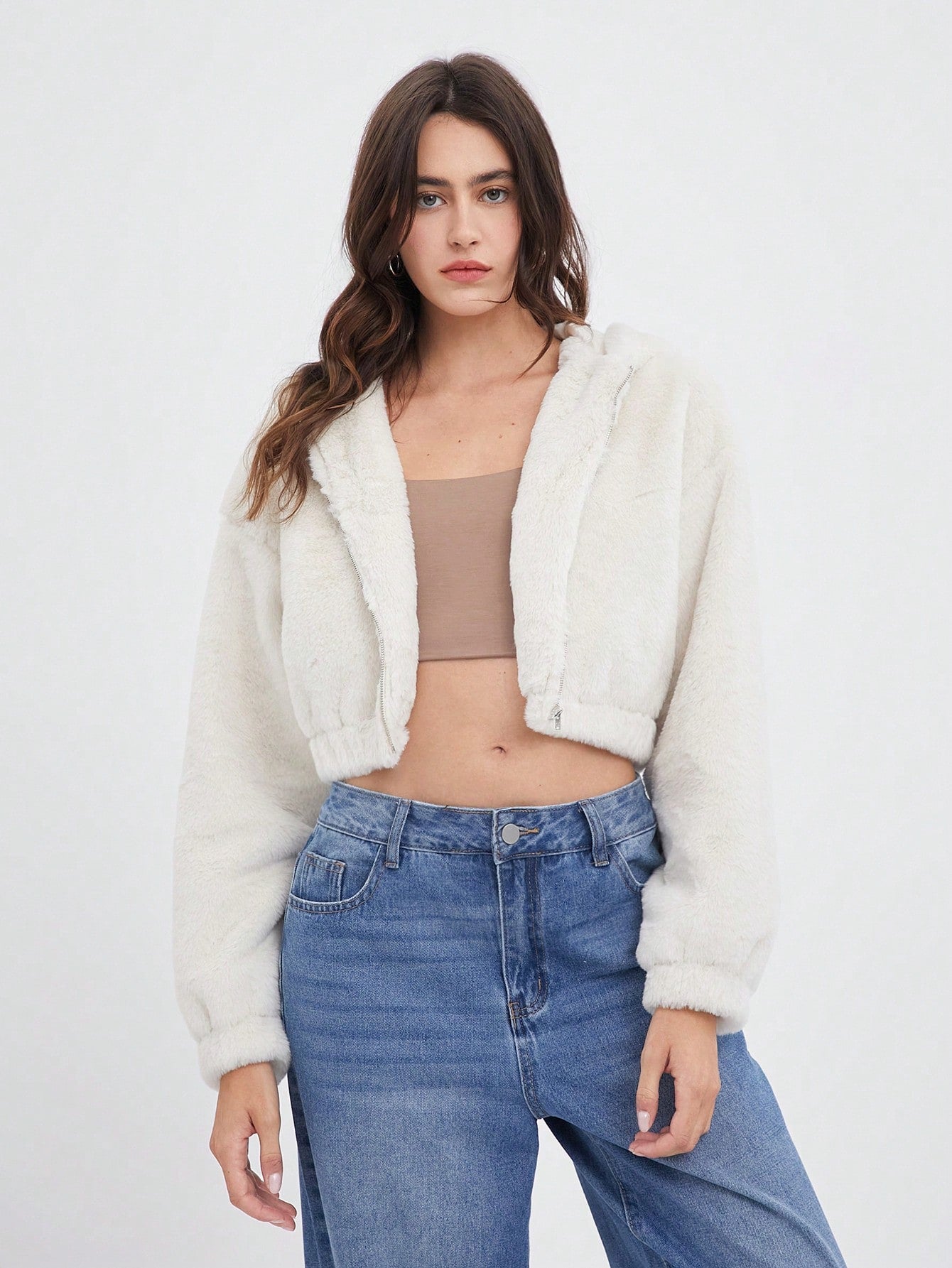 Short Light White Jacket With Fur
