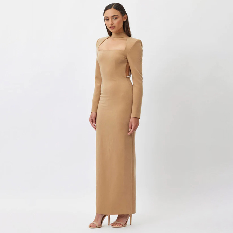 Long dress without slit, long sleeves and rhinestones