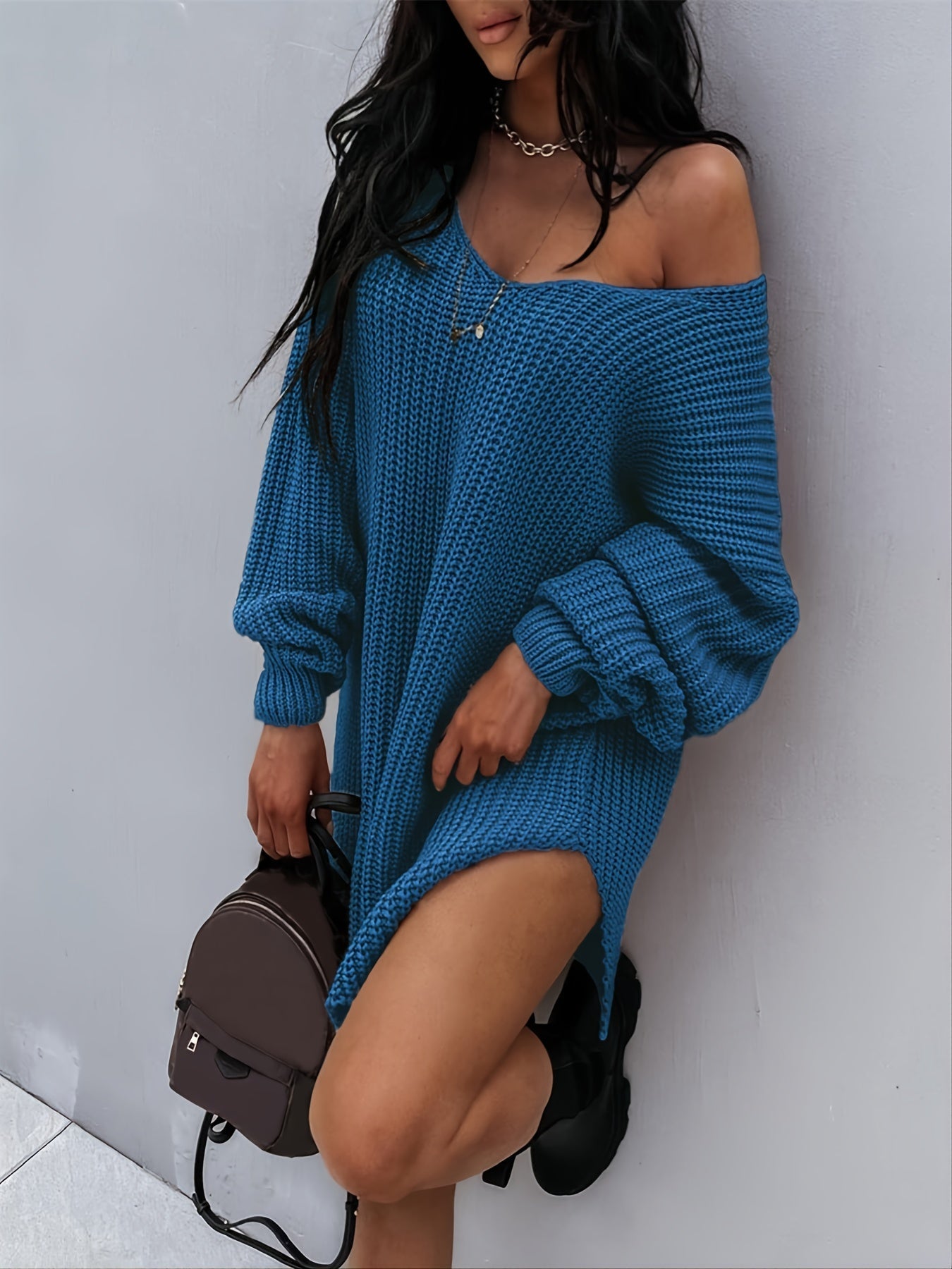 Knitted sweater with V-neck and lantern sleeves