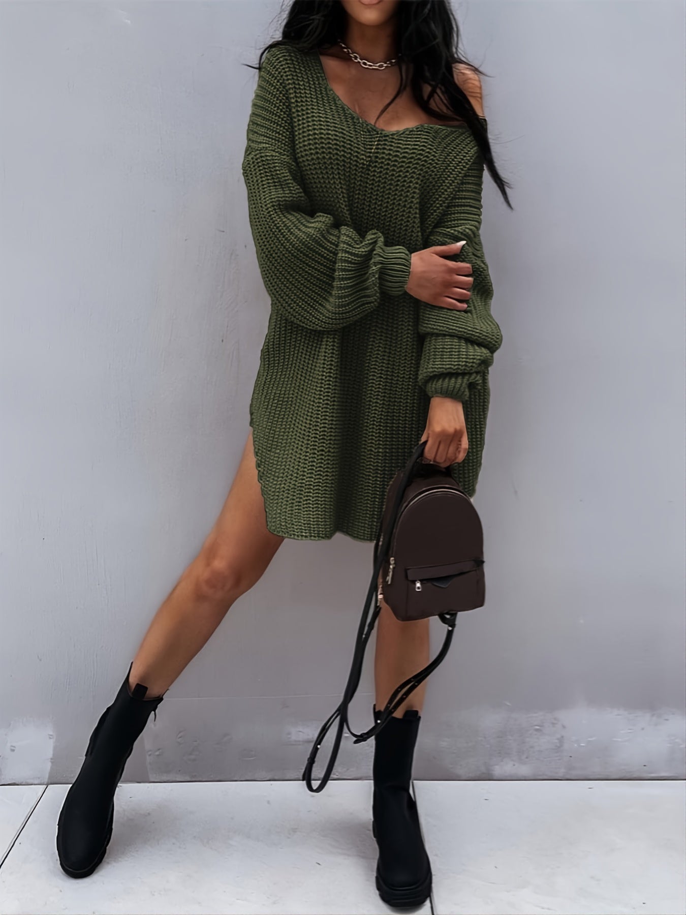 Knitted sweater with V-neck and lantern sleeves