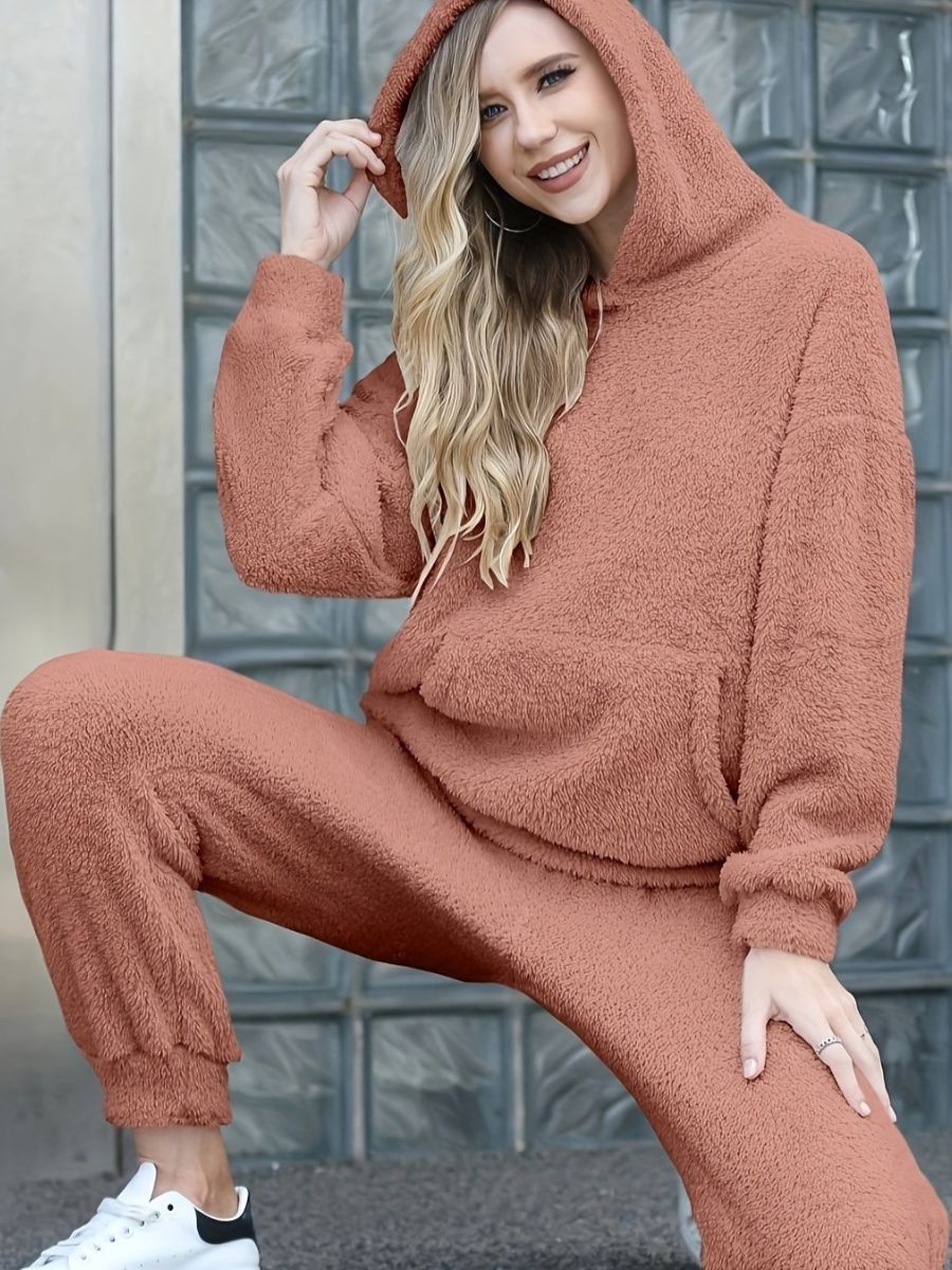 Teddy tops with hood and long, warm trousers