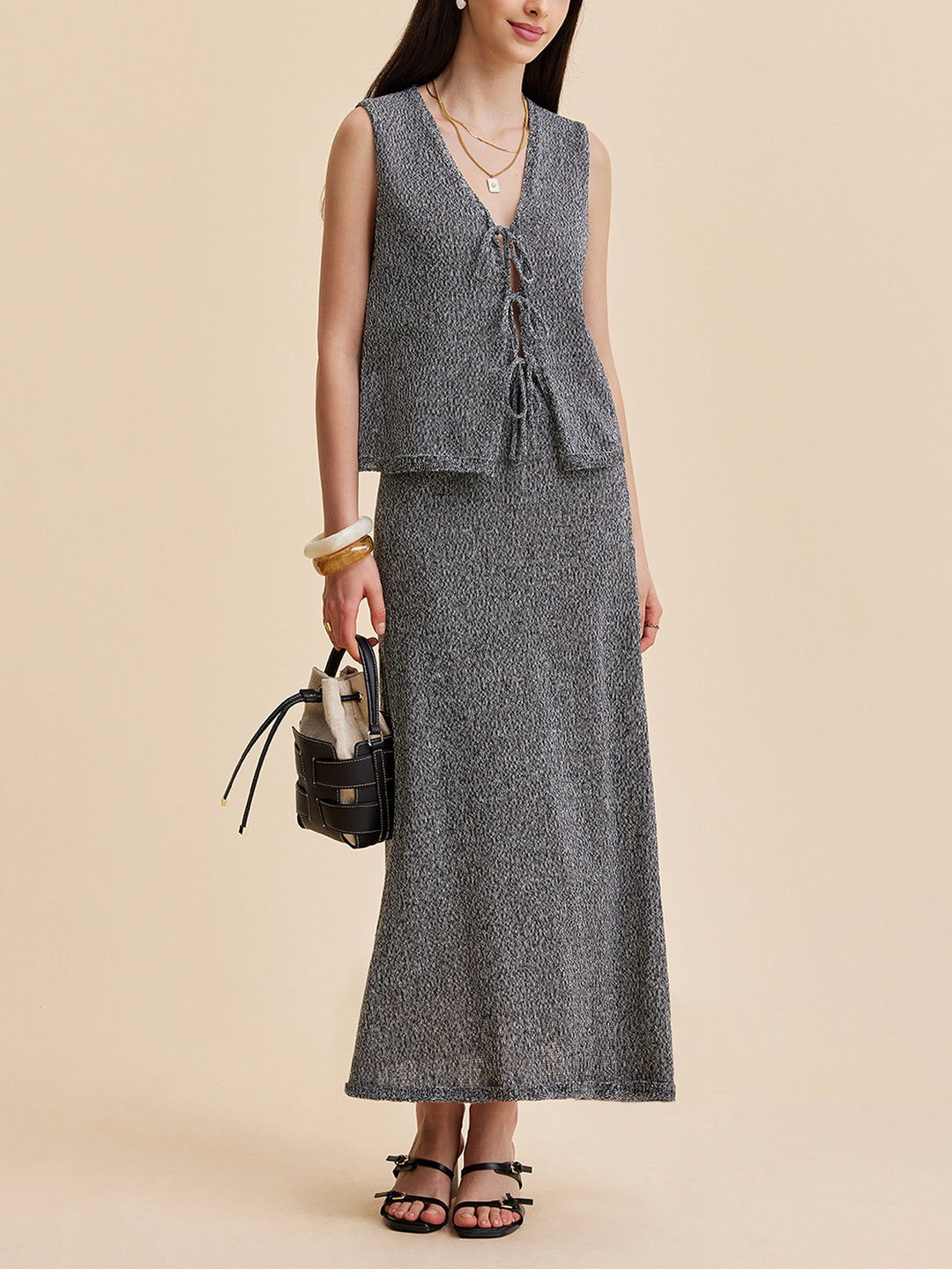 Thin Textured Gray Vest and Skirt