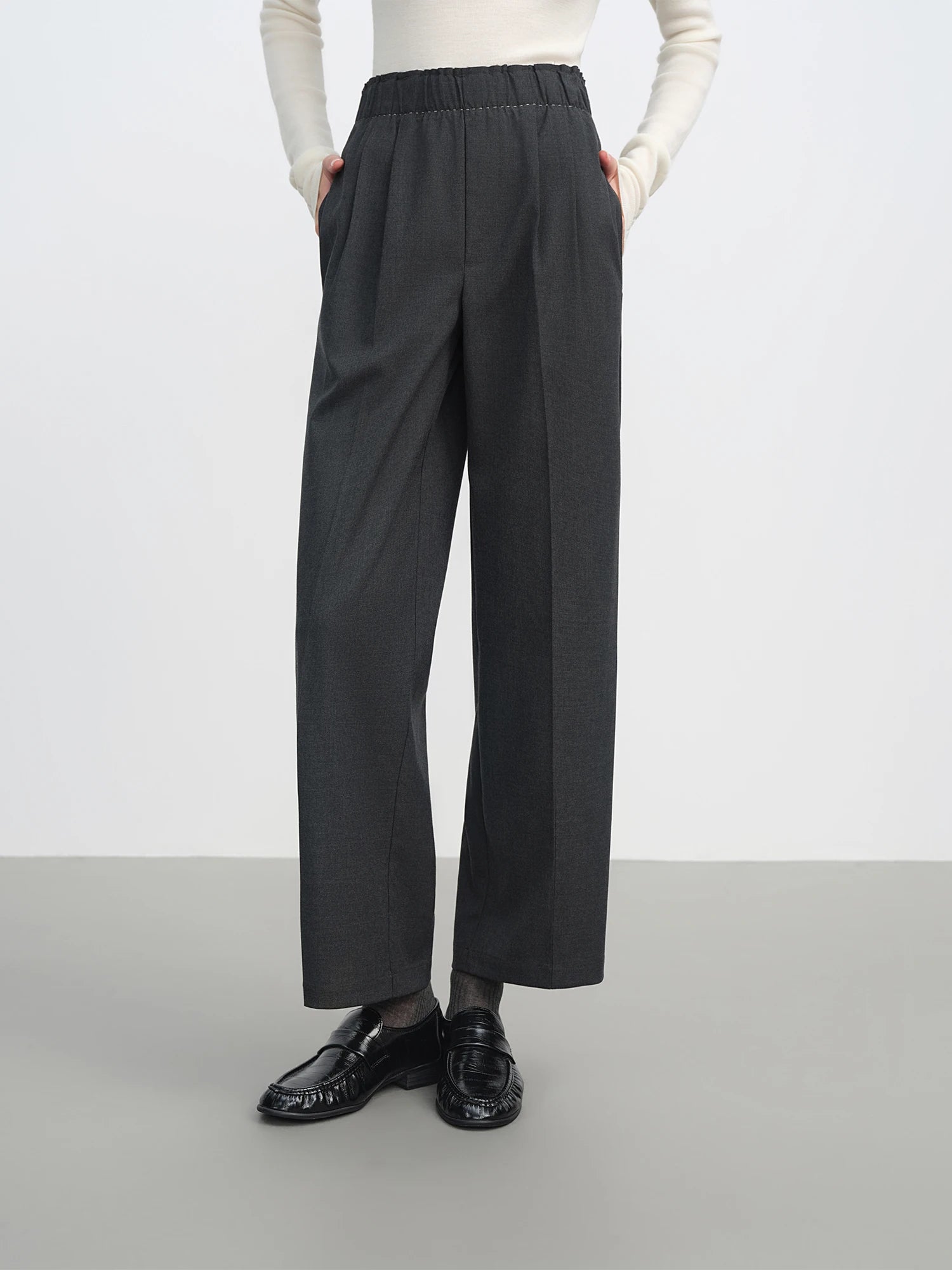 Oversized Tapered Gray Pants