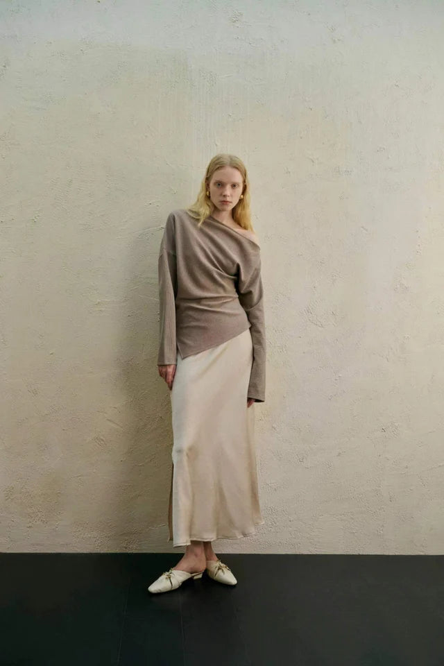 One-shoulder asymmetrical top