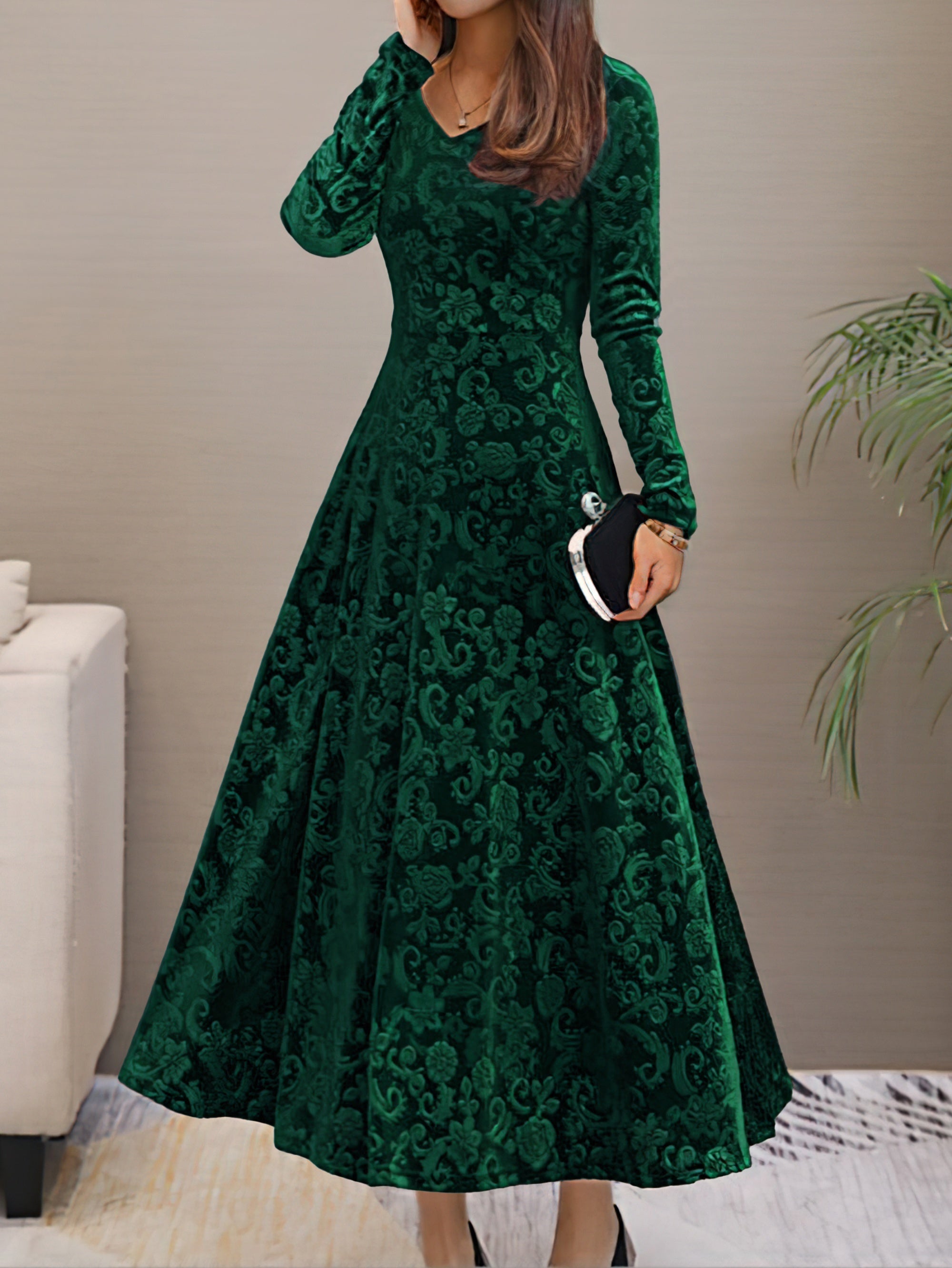 Flared dress with long sleeves