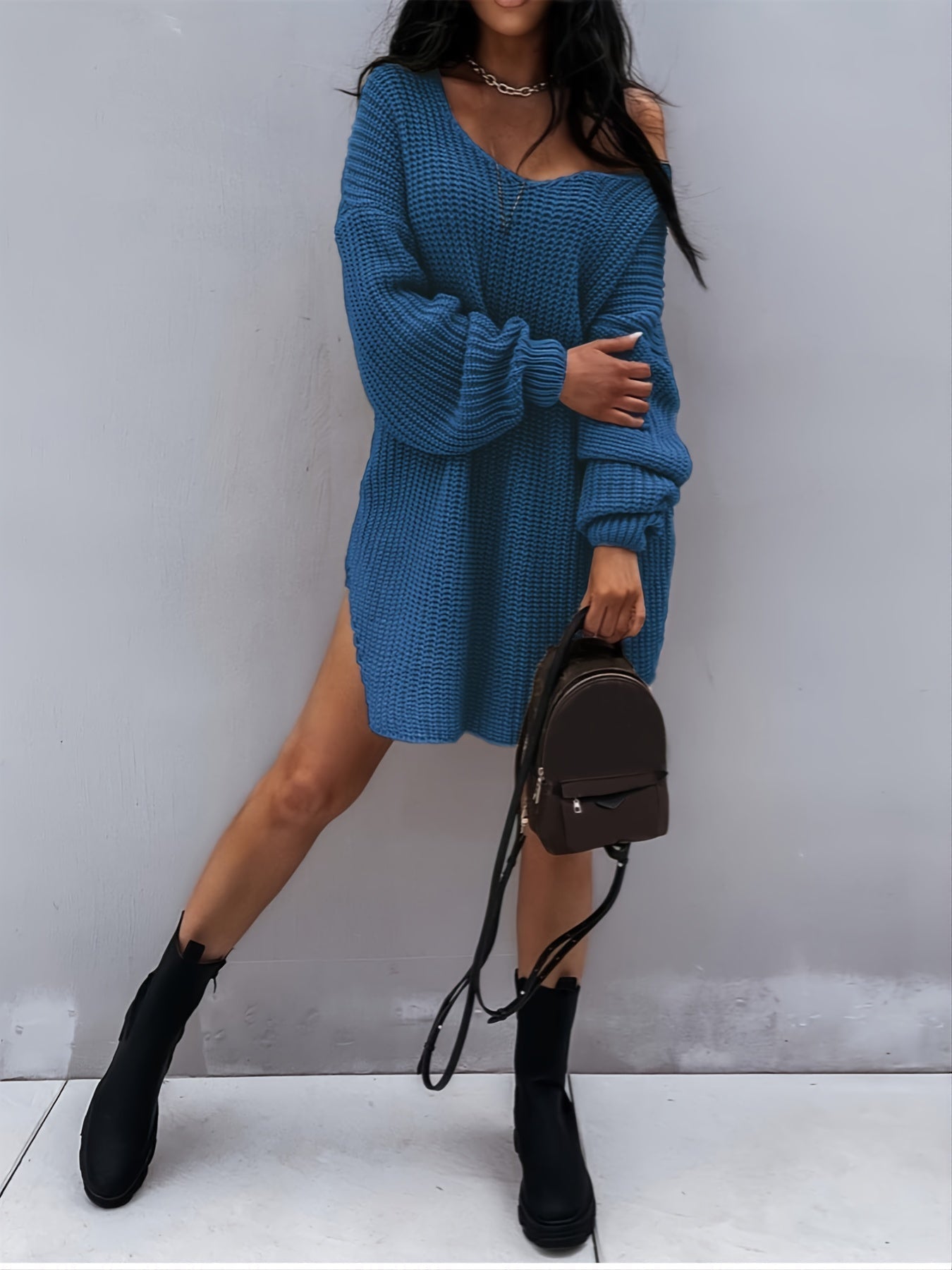 Knitted sweater with V-neck and lantern sleeves