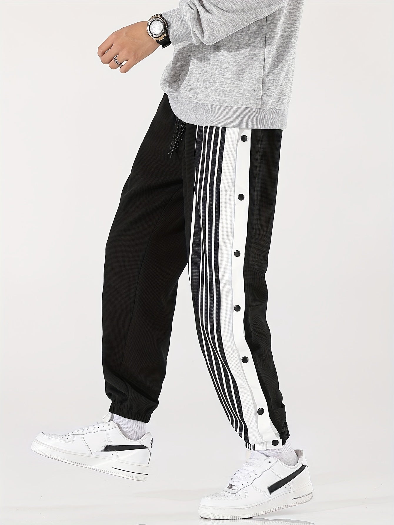 Striped sports pants for men