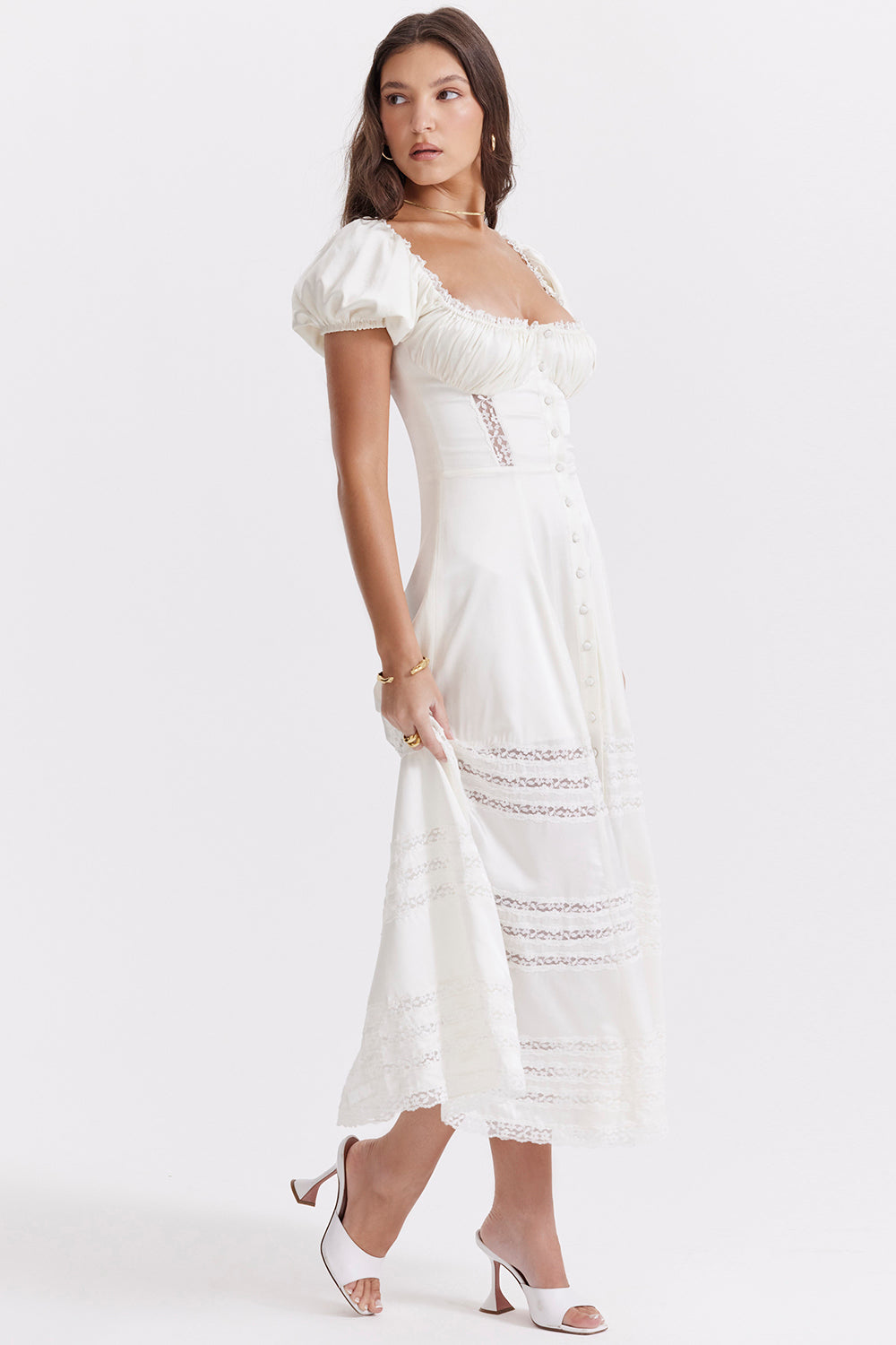 Ivory-colored dress made of real silk with puff sleeves