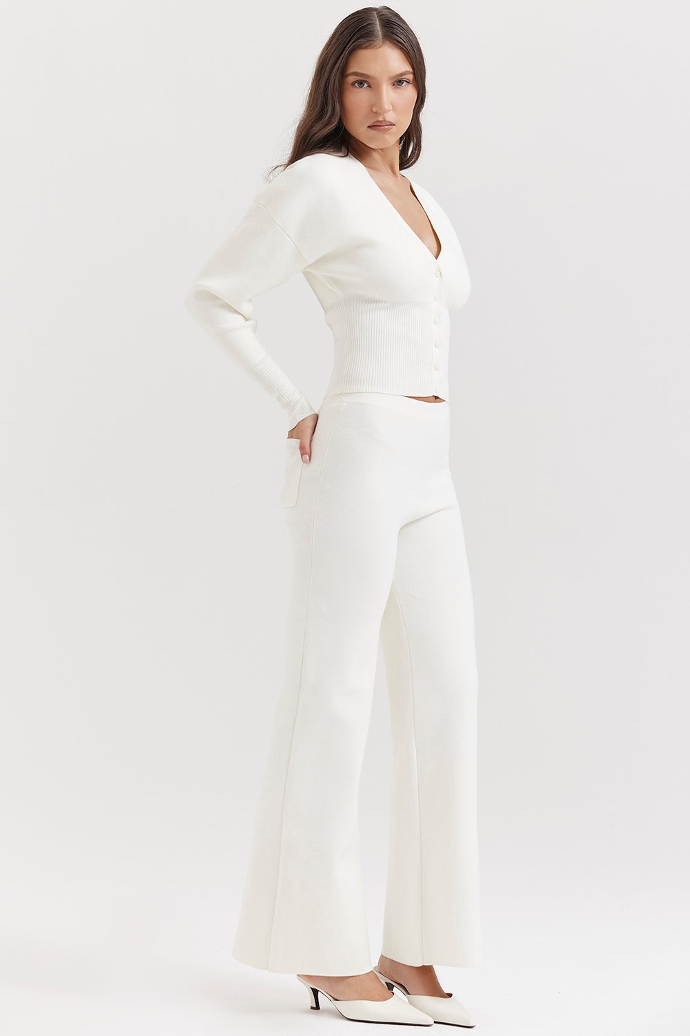White knitted cardigan with pants