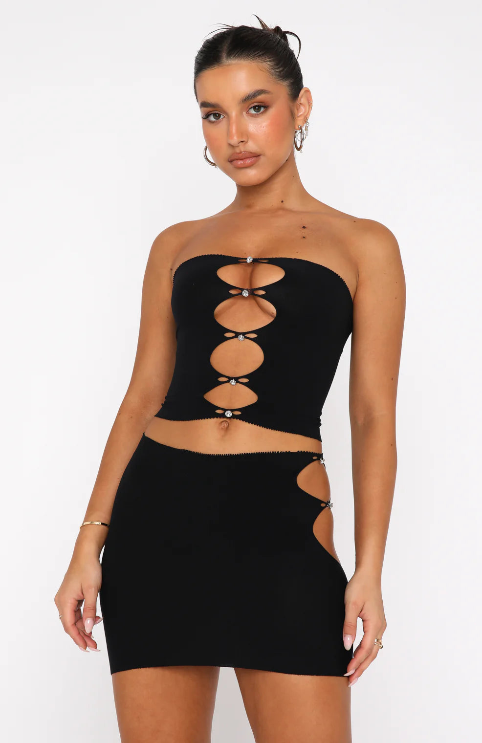 Strapless Bandeau Neckline Crop Top In Black