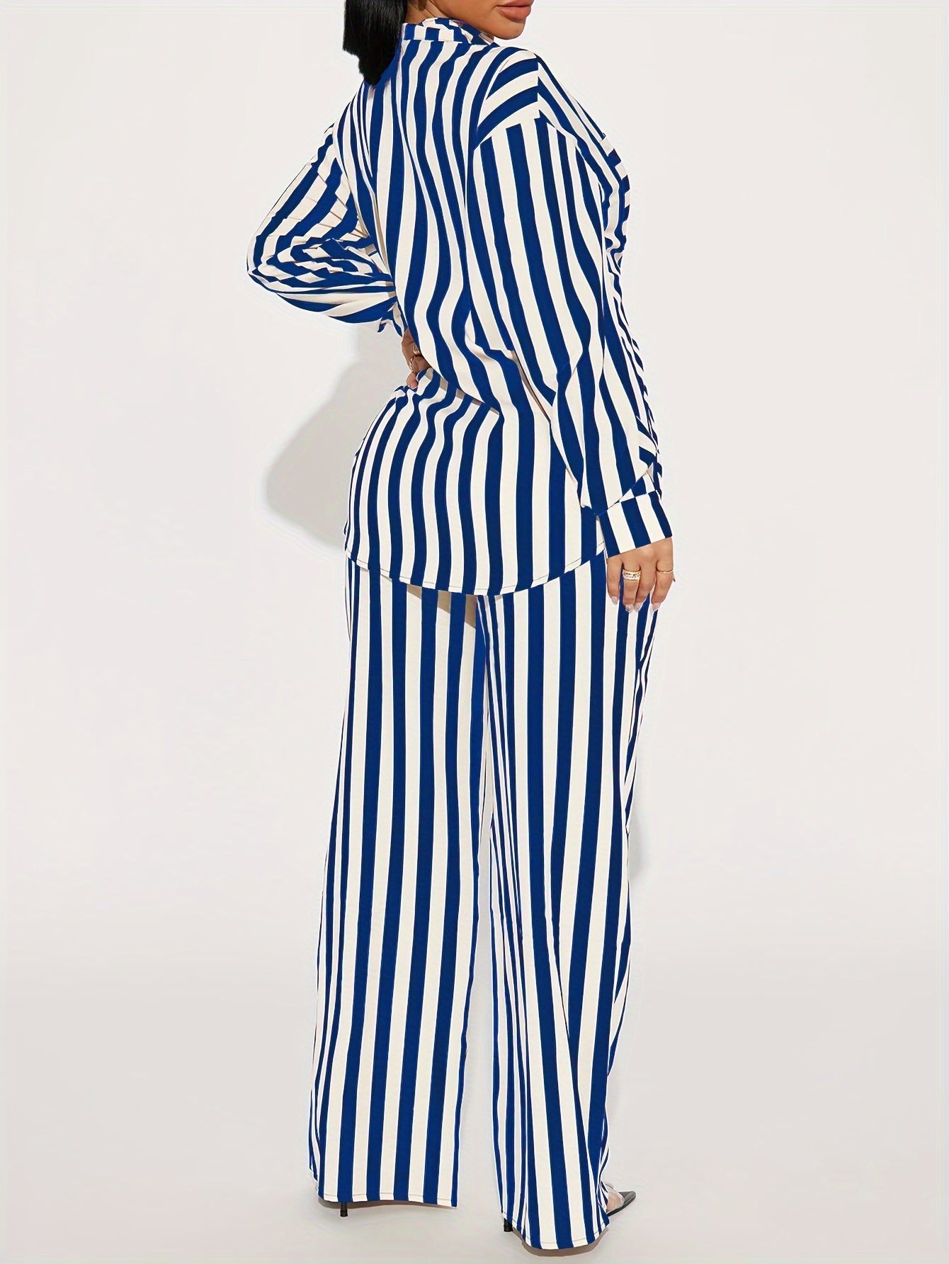 Set consisting of a striped shirt with long sleeves and wide-leg trousers