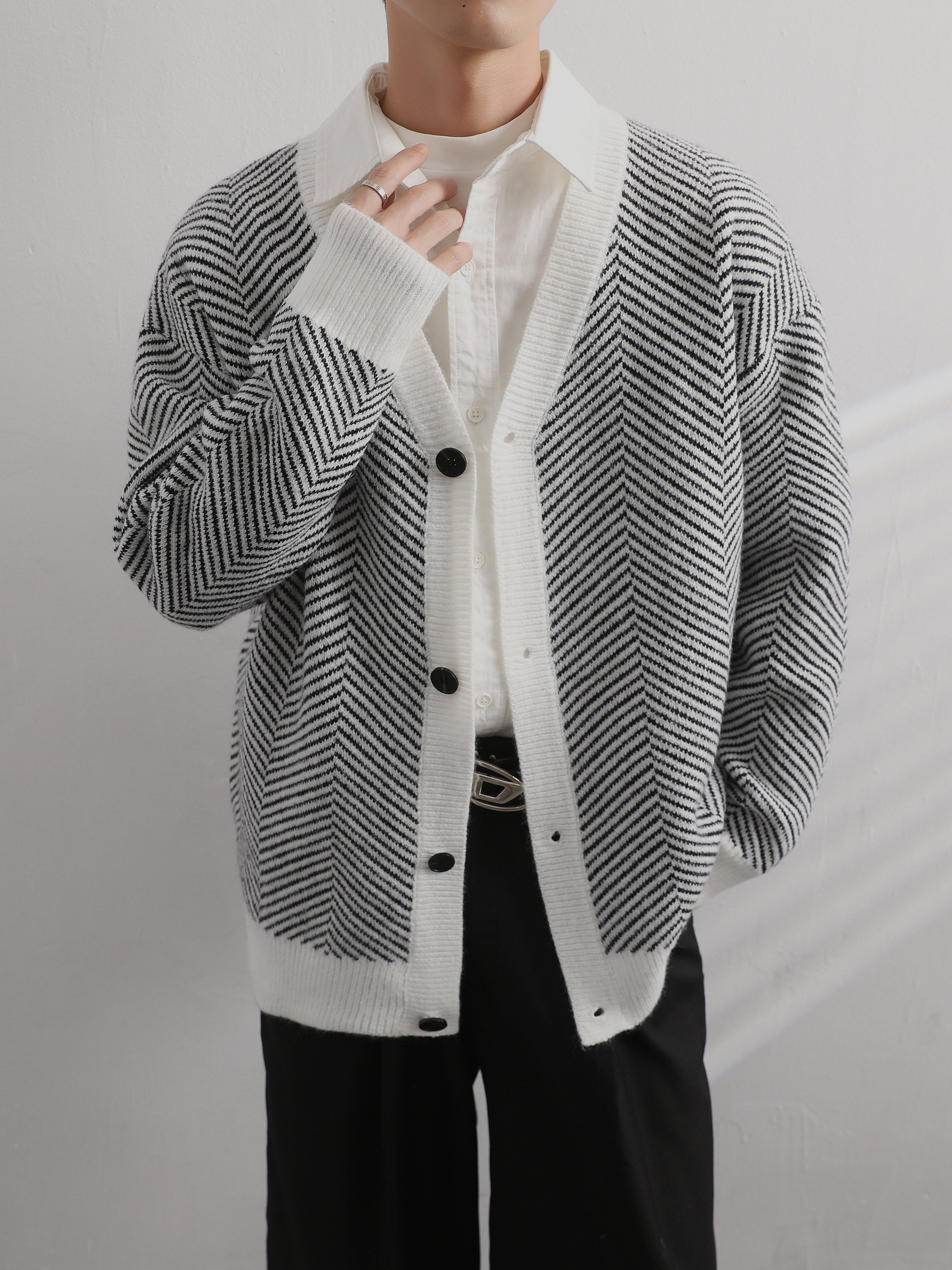 Stylish striped loose cardigan