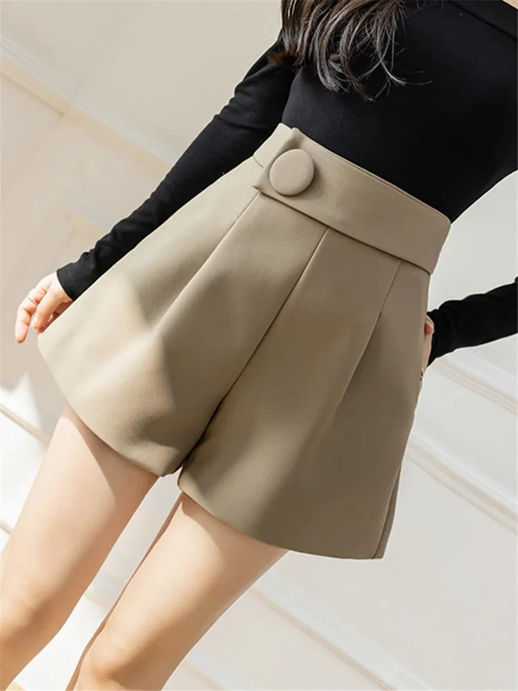 Casual A-Line Shorts With Side Button