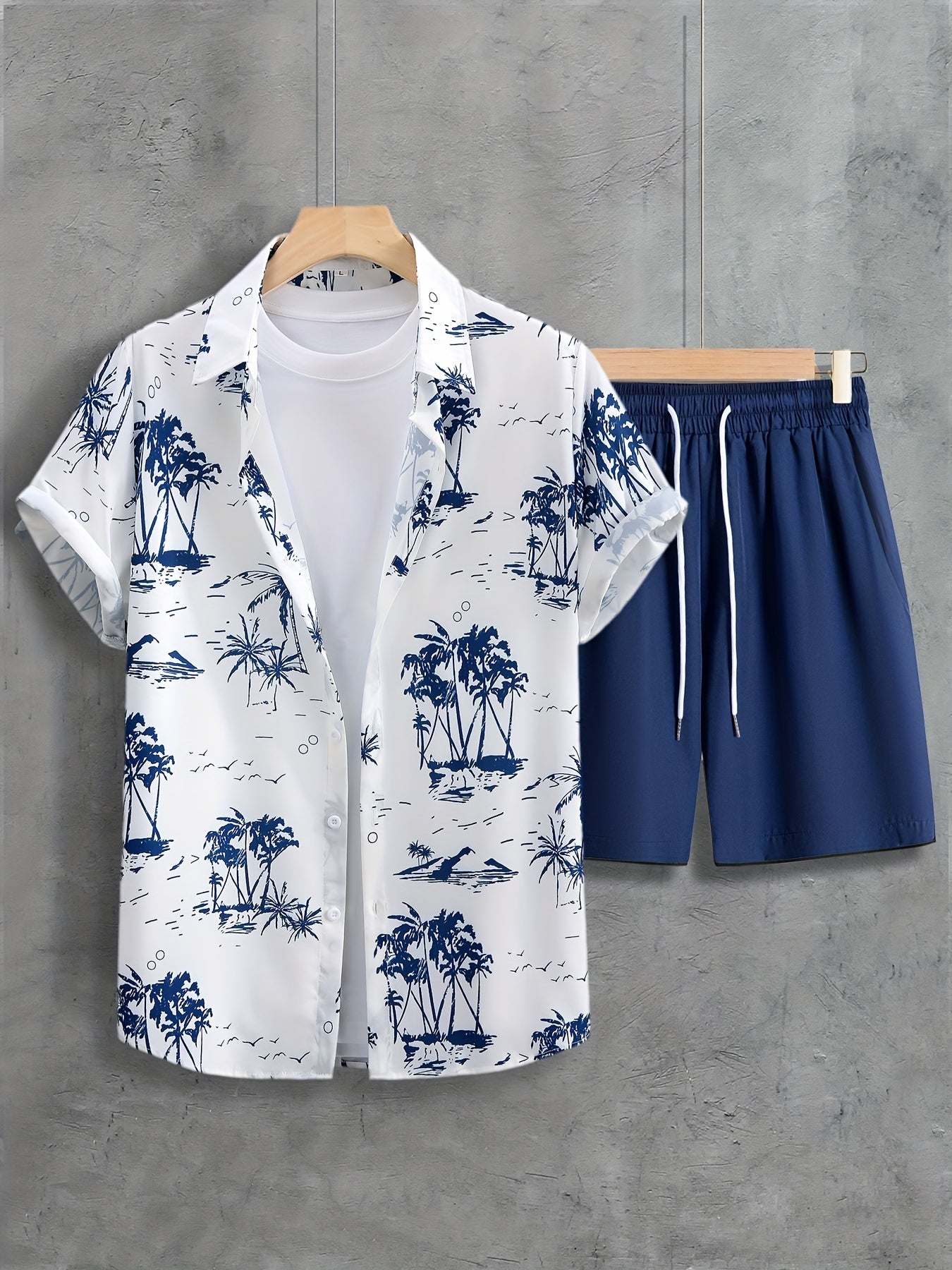 Short sleeve shirt and shorts with coconut trees