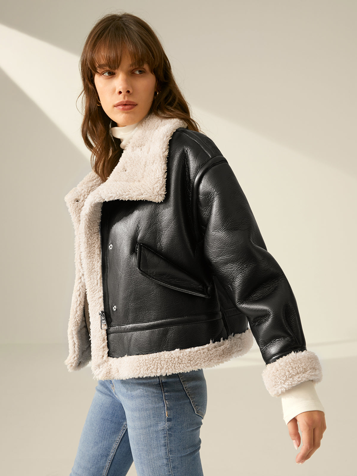 Leather jacket with fur for women