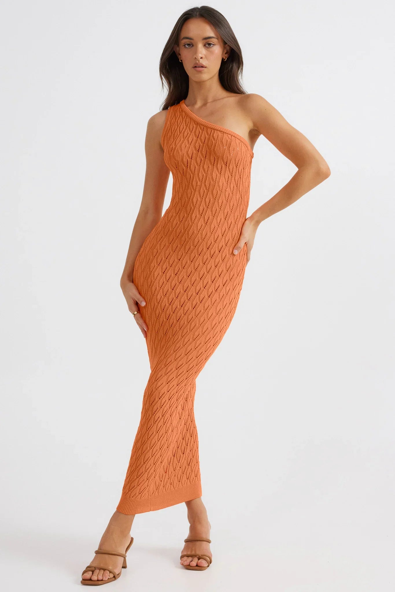 Knitted maxi dress with one shoulder and hollow