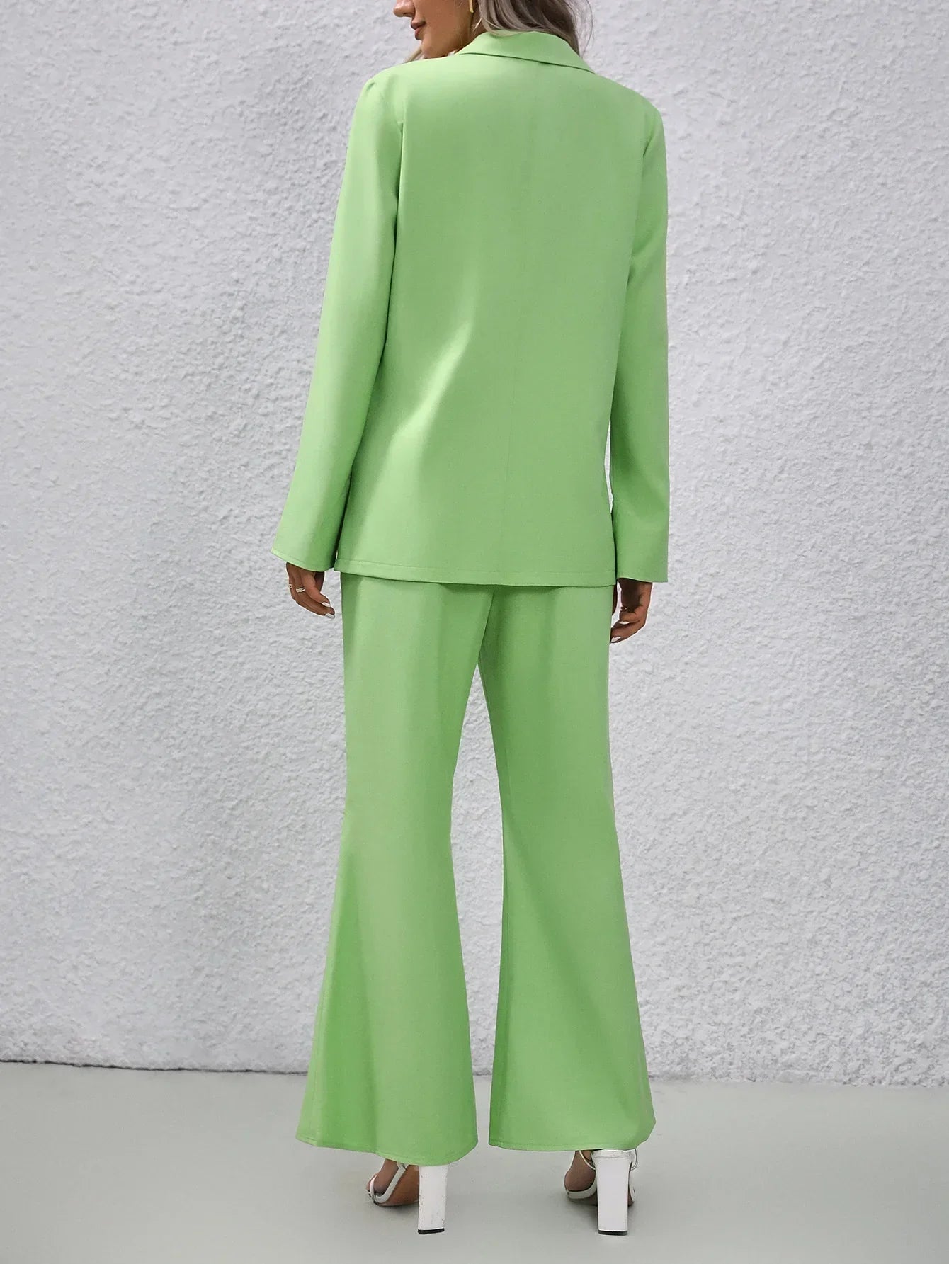 Casual green blazer and trousers for women