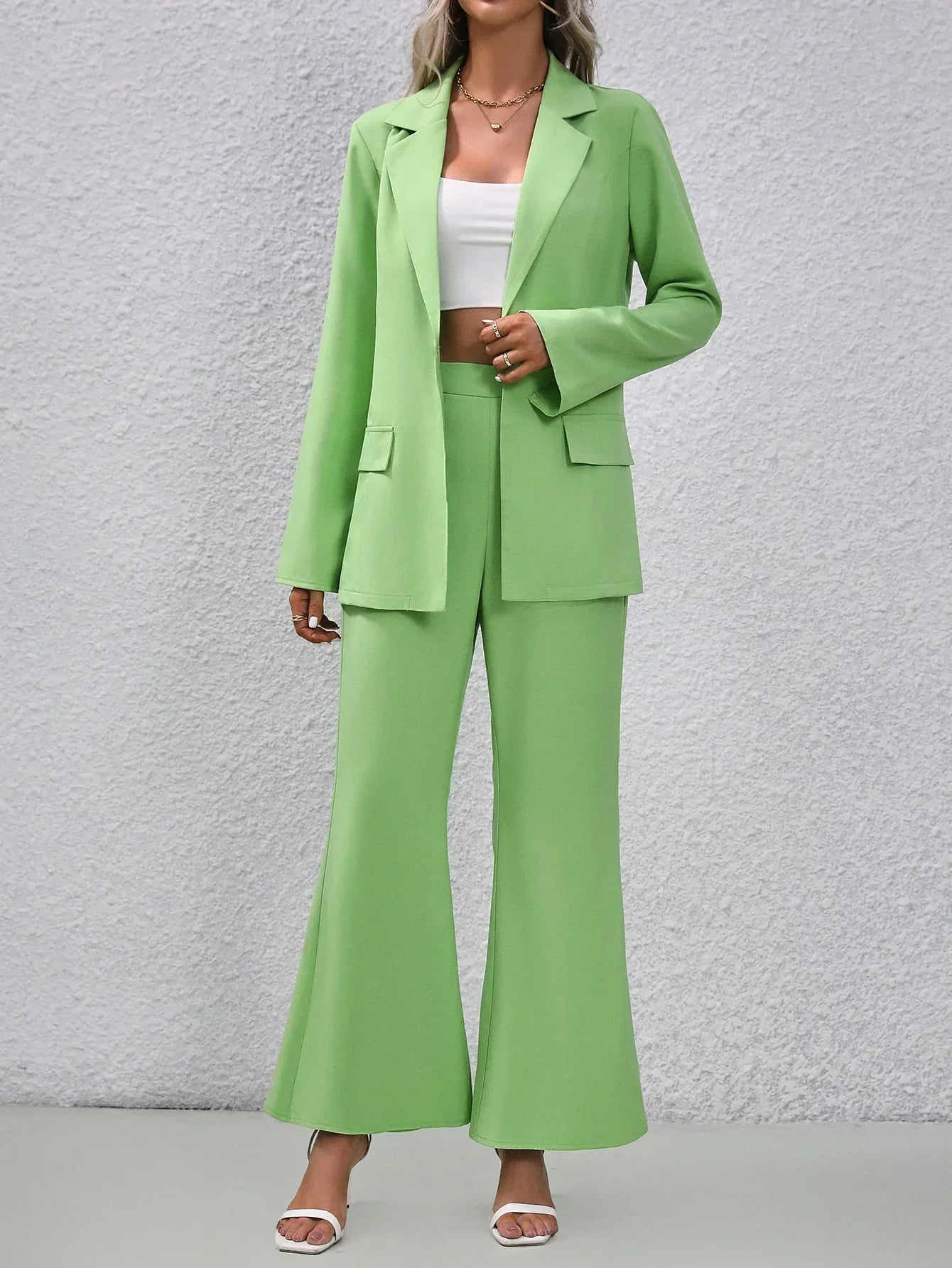 Casual green blazer and trousers for women