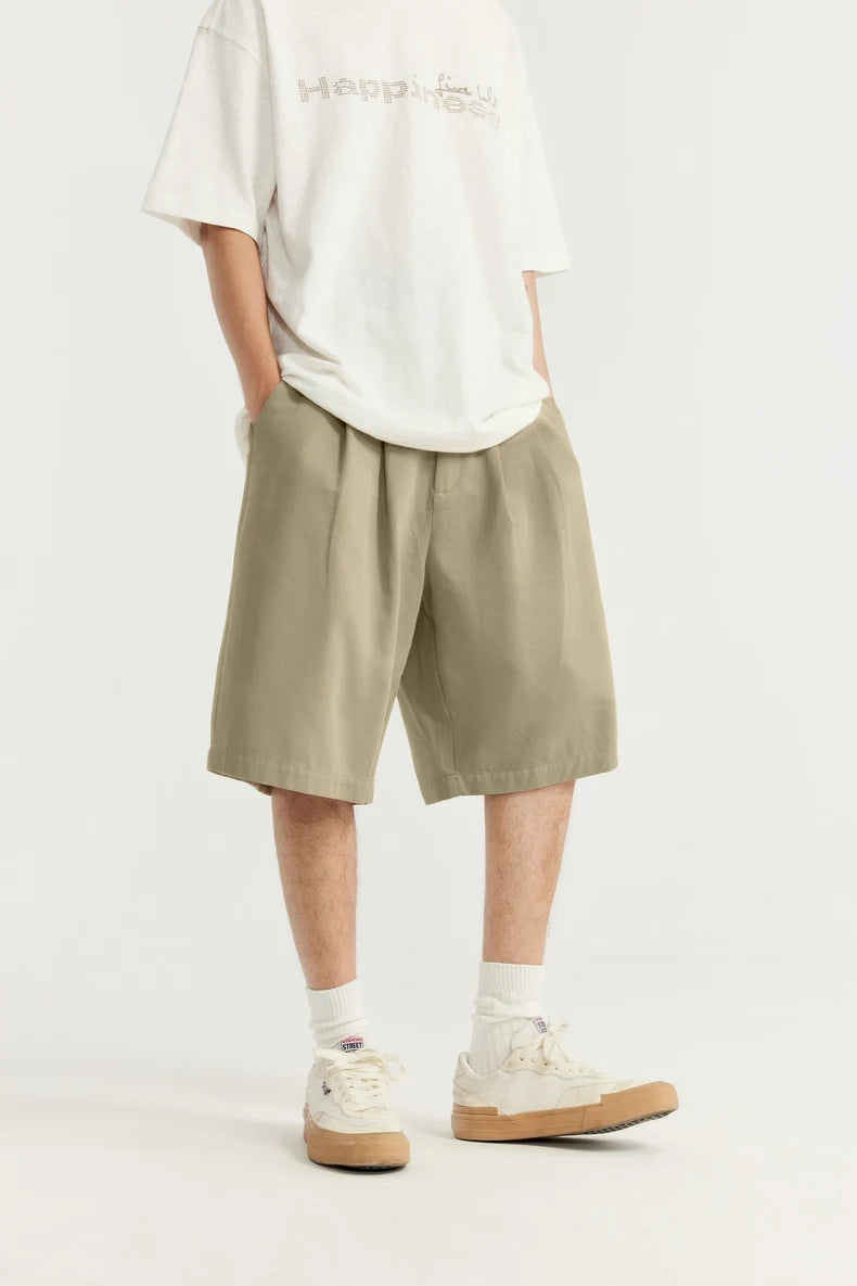 Cropped Pleated Suit Shorts