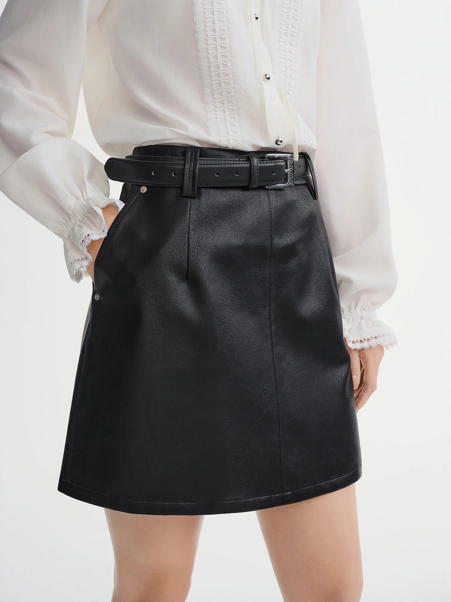 Short Leather Skirt With Belt