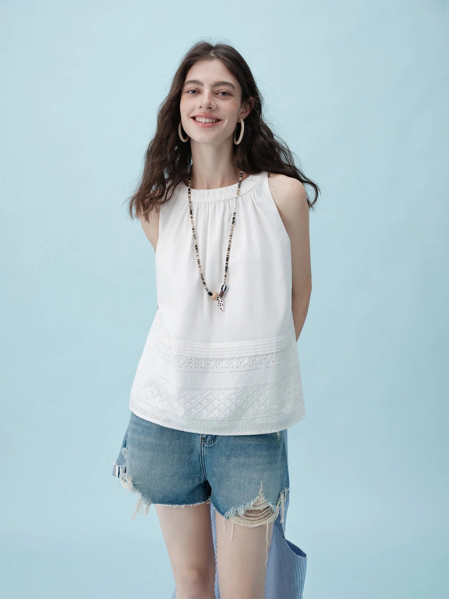 White Sleeveless Top & Textured Chiffon Skirt Set