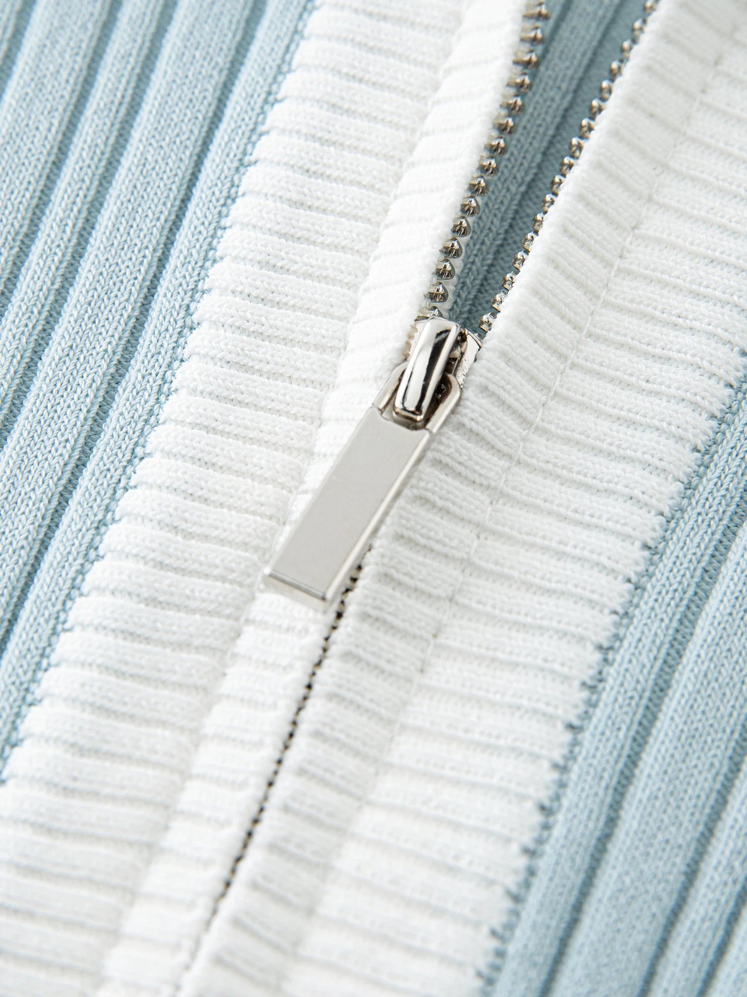 Short-sleeved Knitted Stripe T-shirt