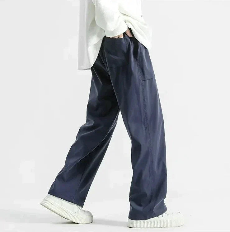 Wide sports pants