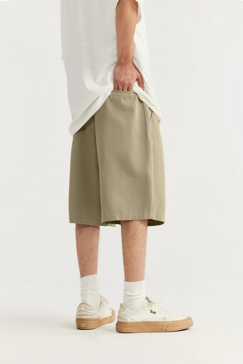 Cropped Pleated Suit Shorts