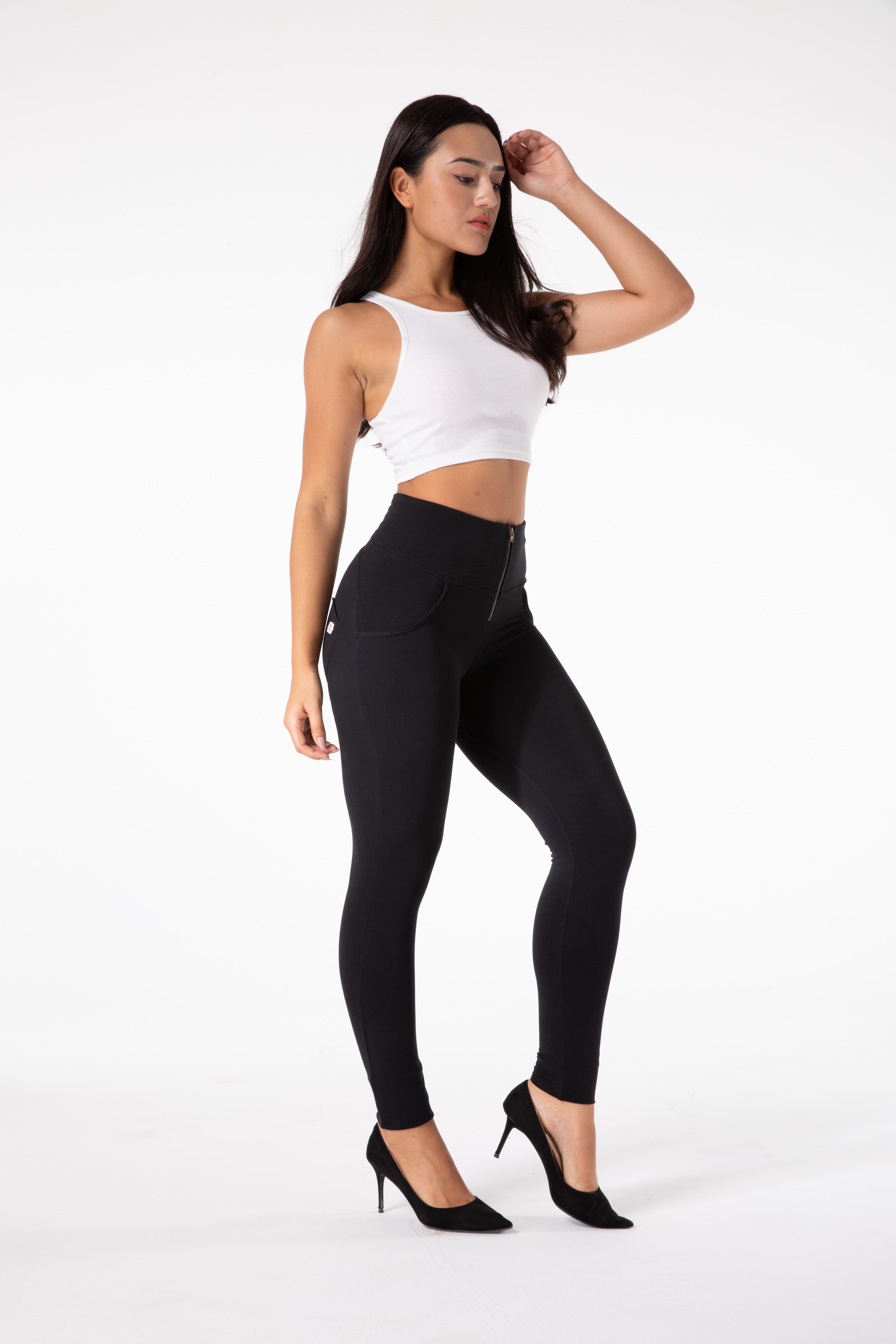 Tight high waist black leggings