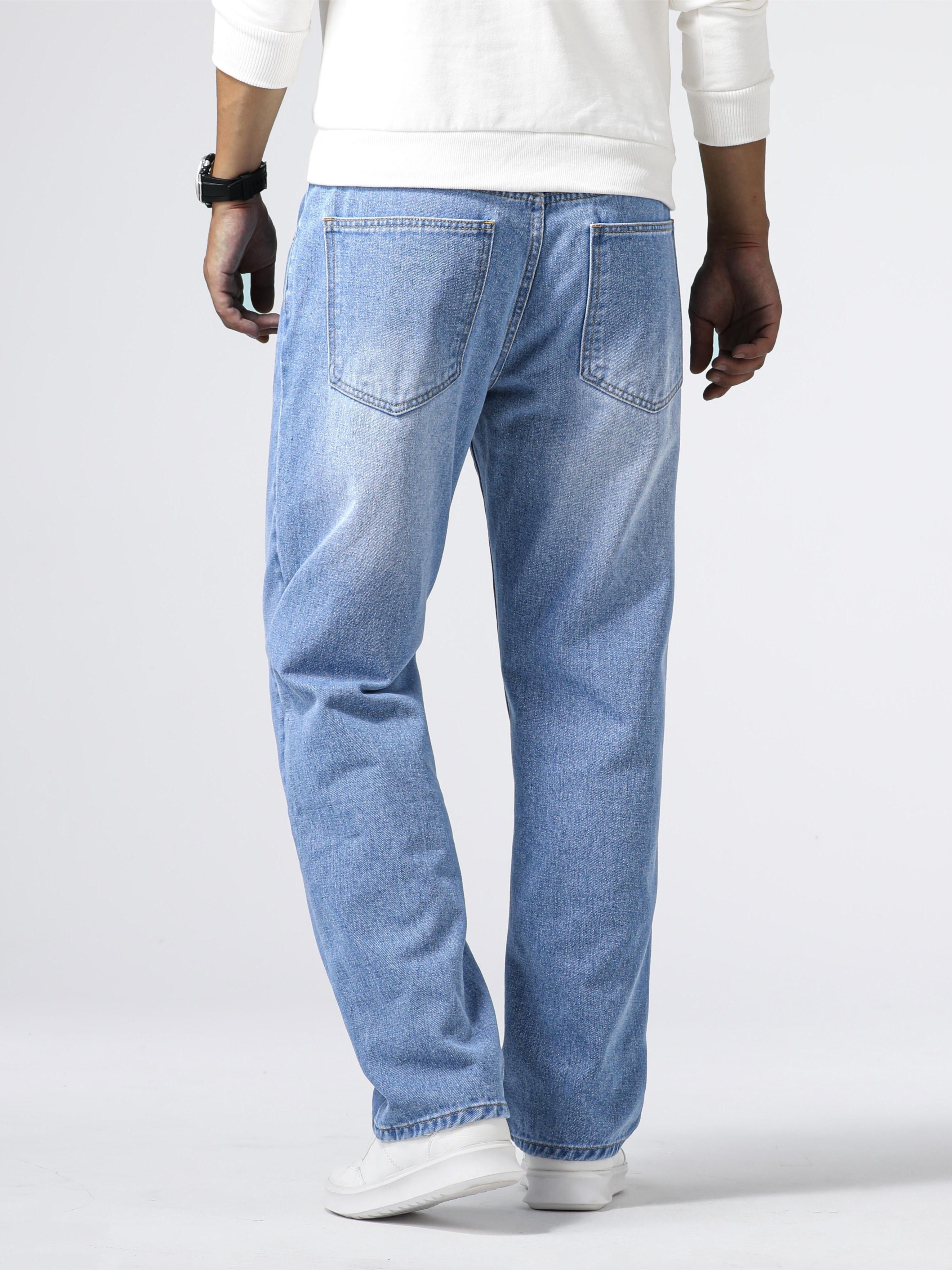 Men's jeans in classic design