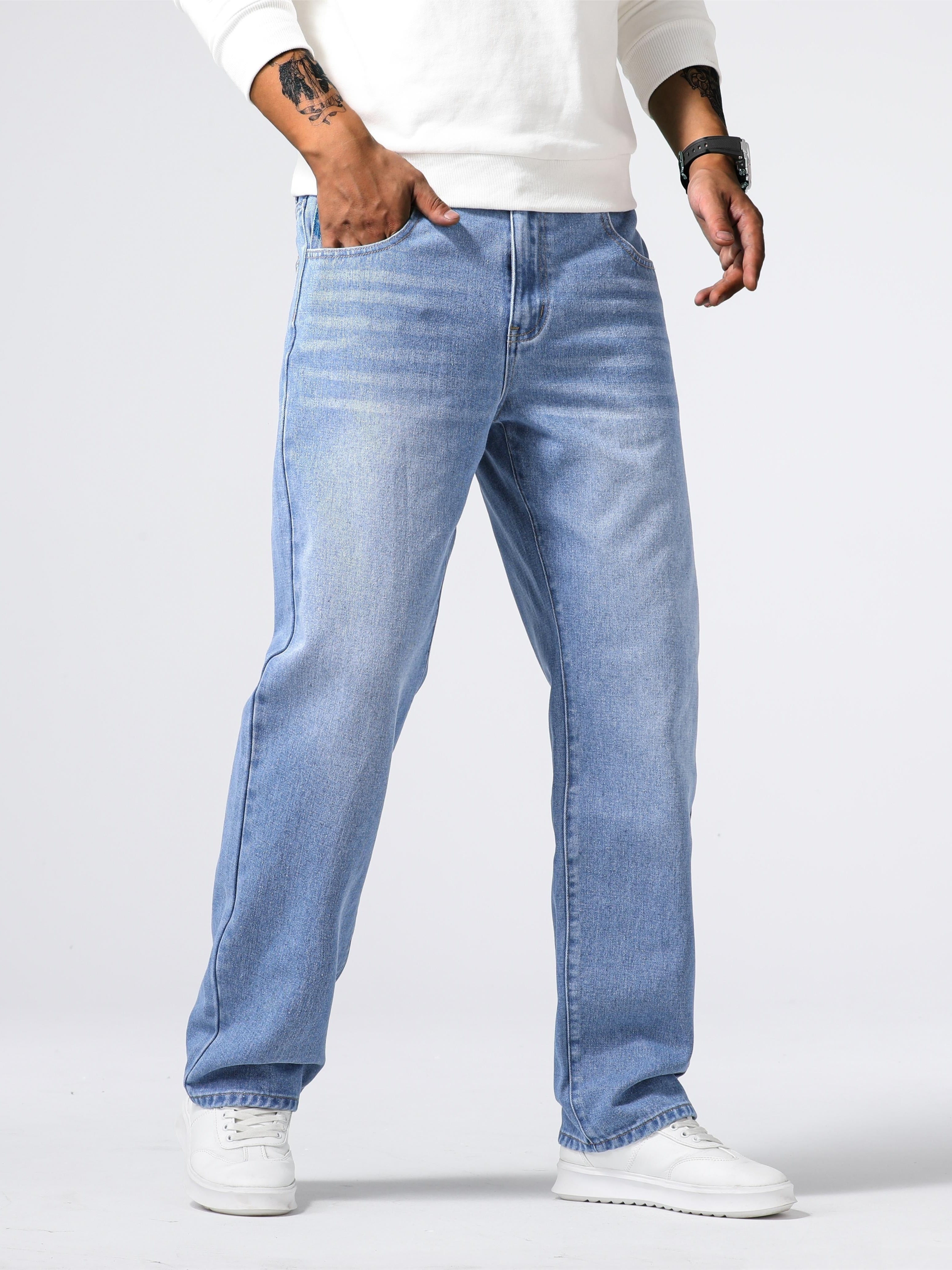 Men's jeans in classic design