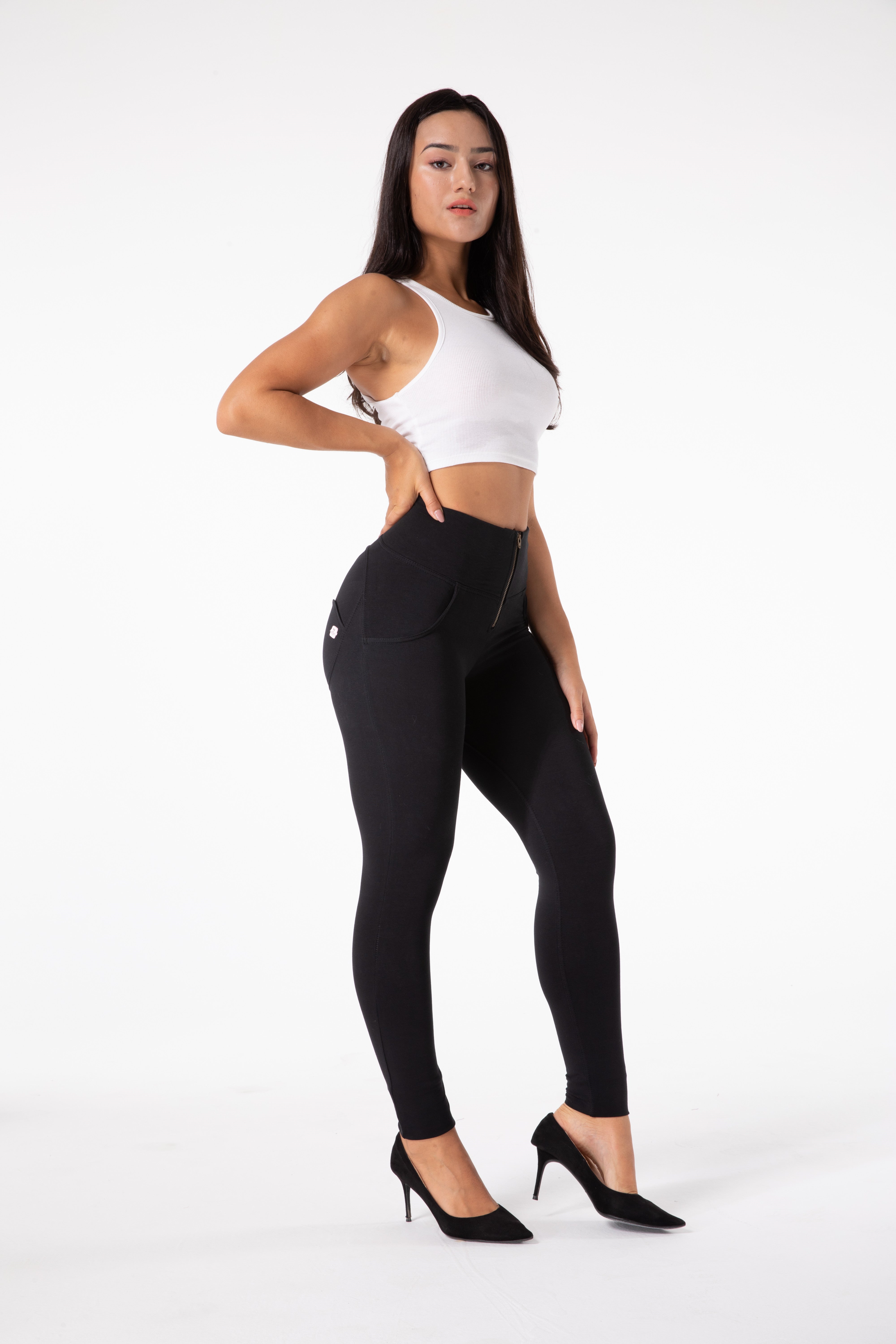 Tight high waist black leggings