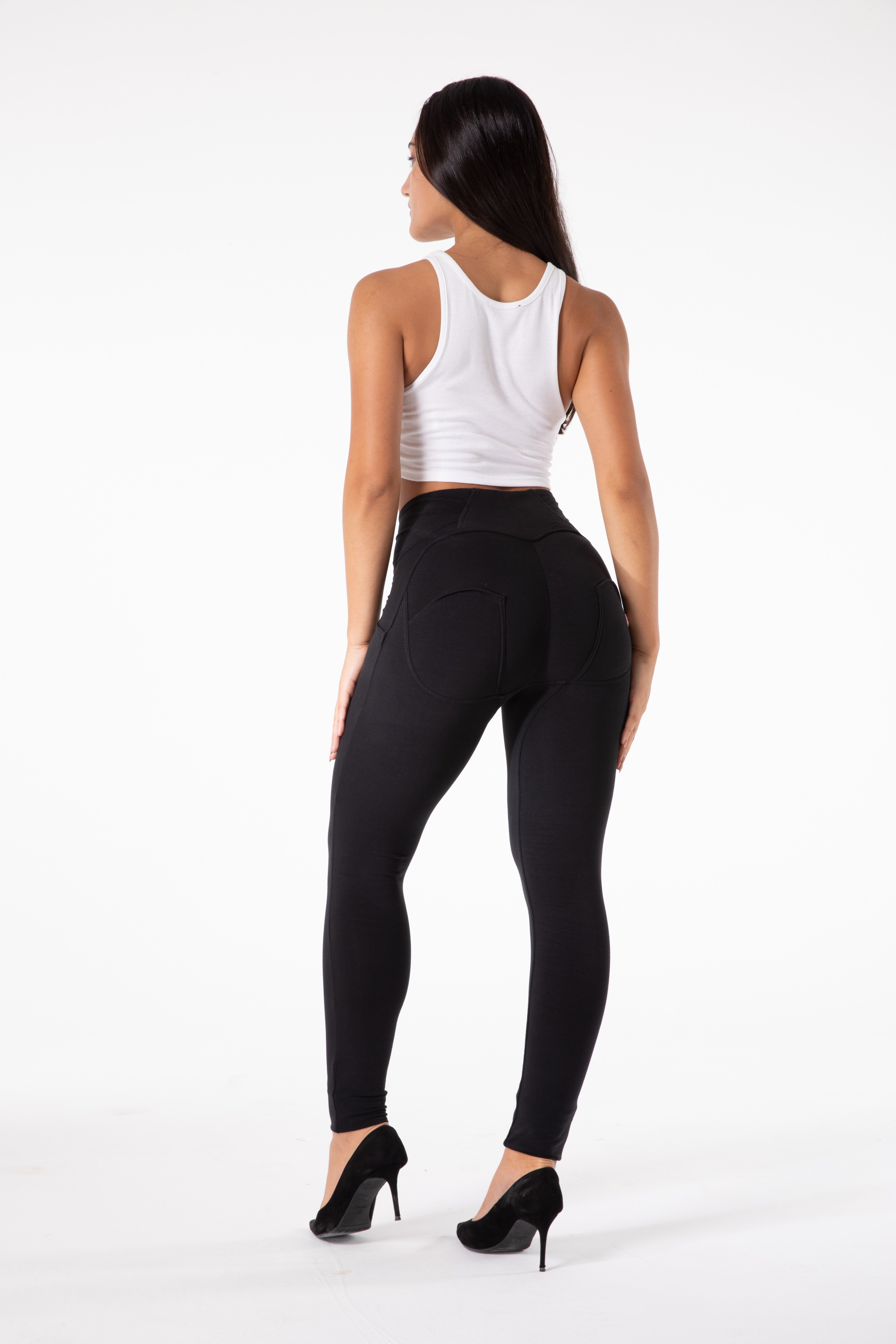 Tight high waist black leggings