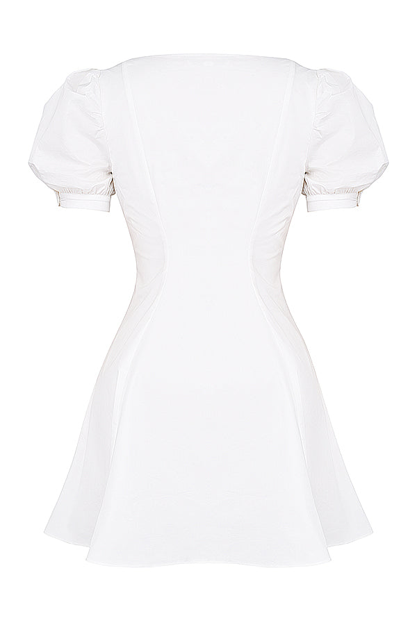 White mini dress with puff sleeves