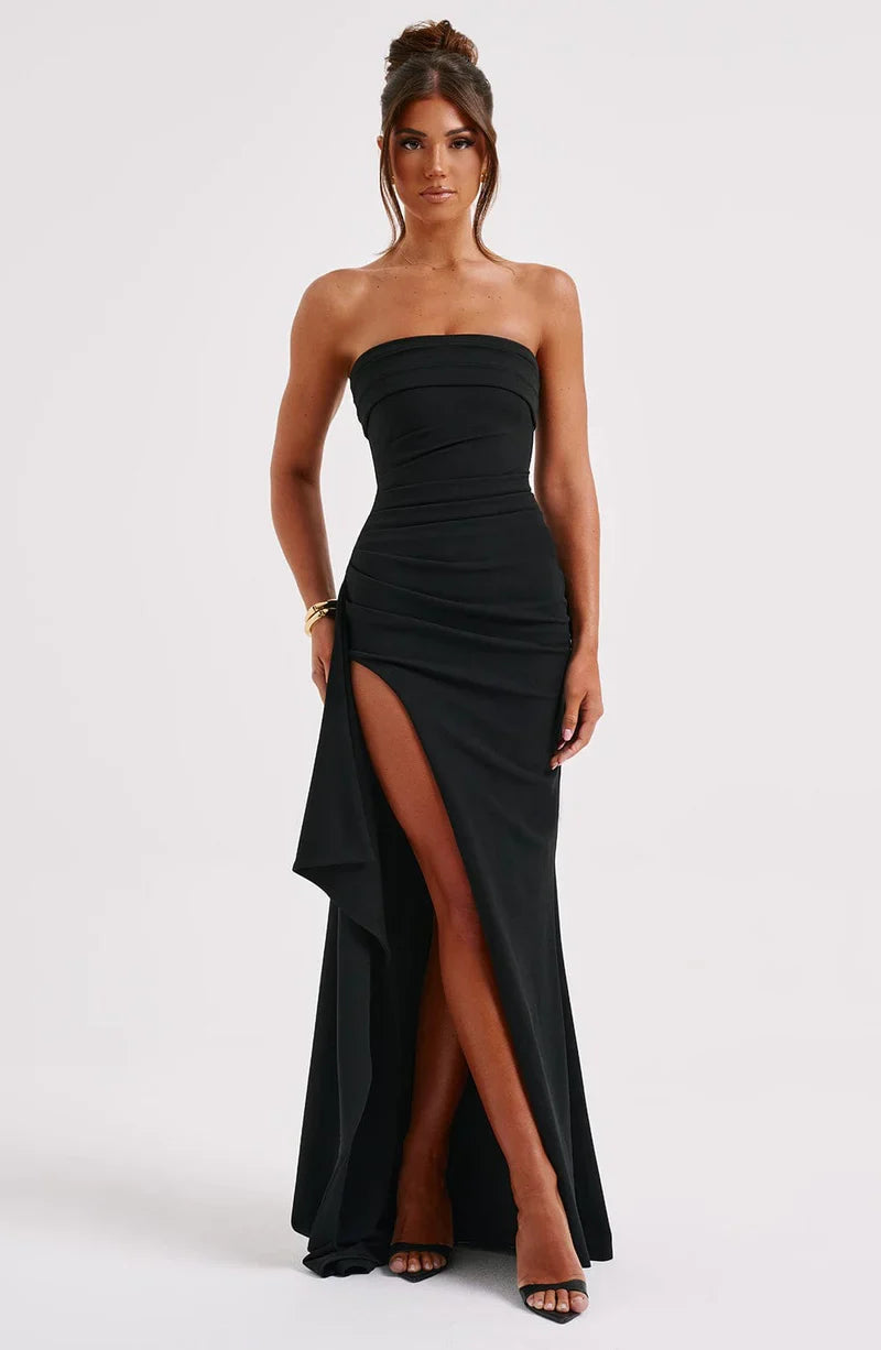 Twisted maxi dress without shoulders