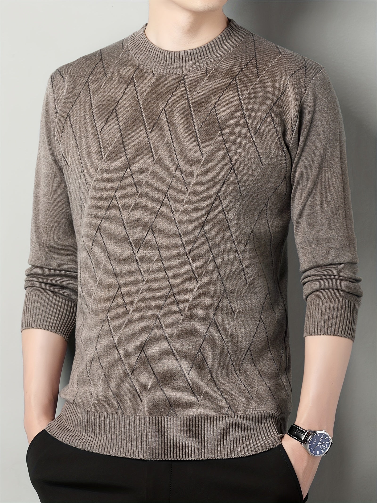 Knitted sweater with geometric pattern