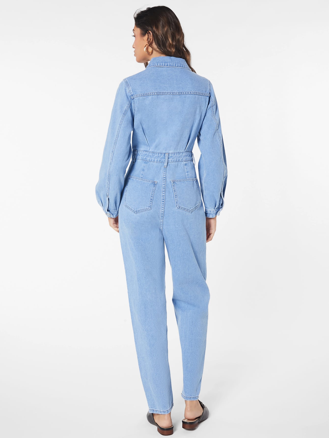 Blues jumpsuit with flap pocket made of denim with button closure at the front