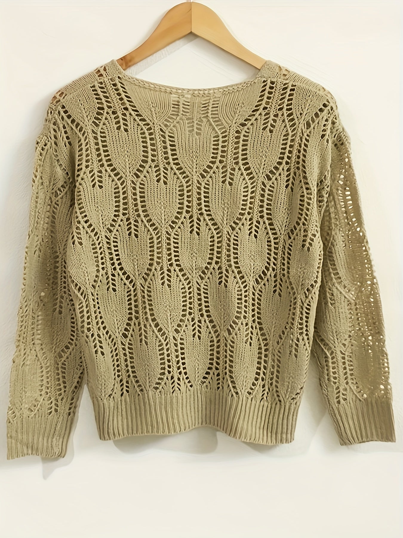 Sweater with V-neck and cut-out