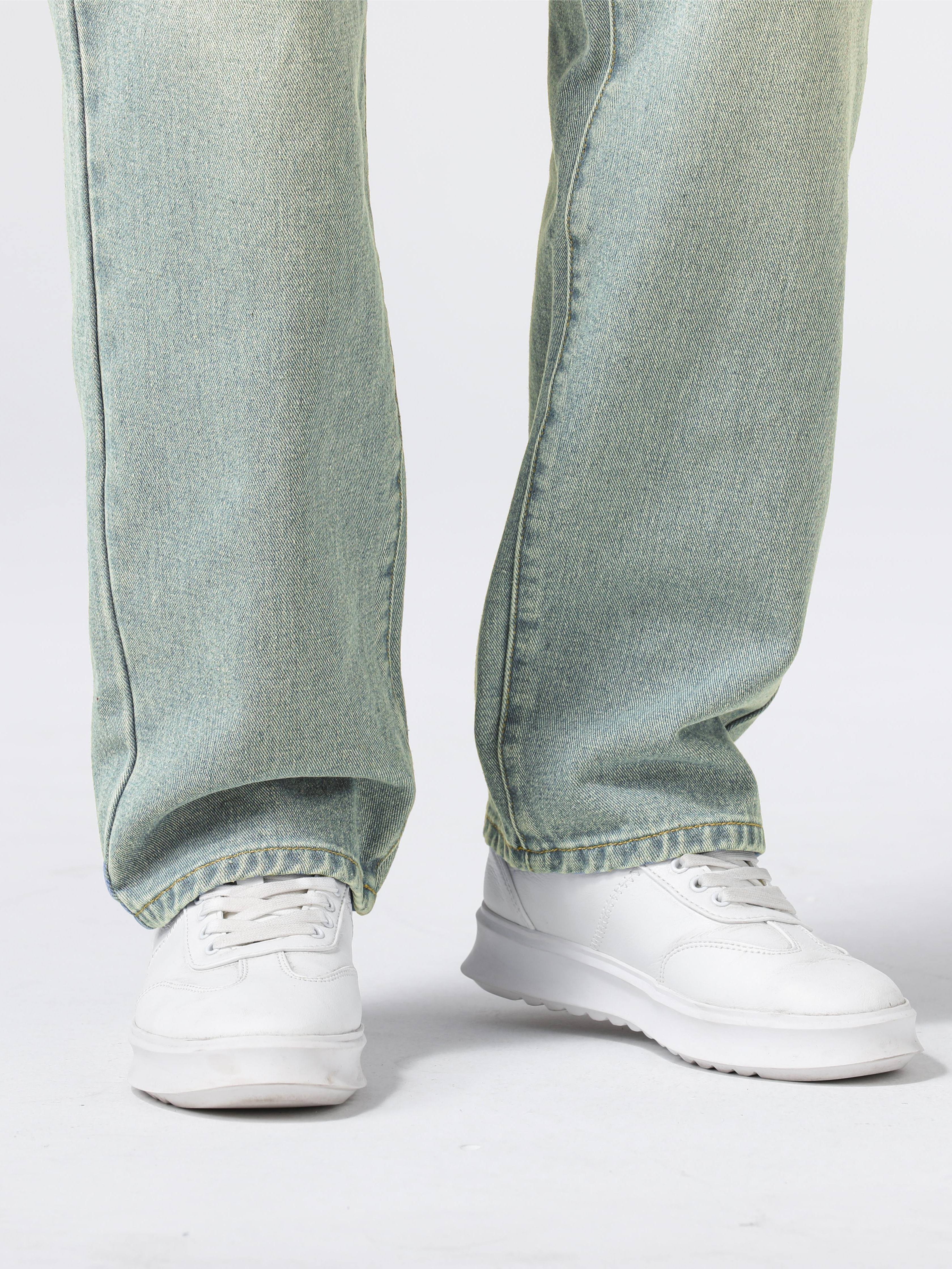 Men's jeans in classic design