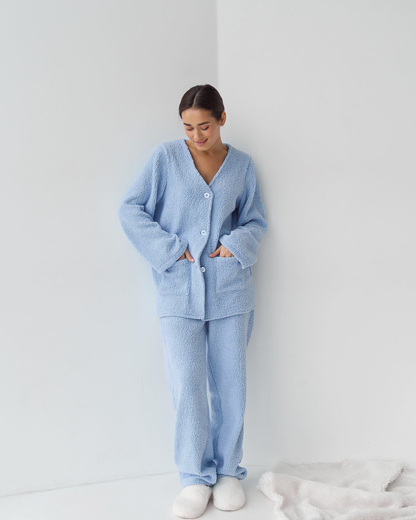 Blue long-sleeved wool pajamas for women