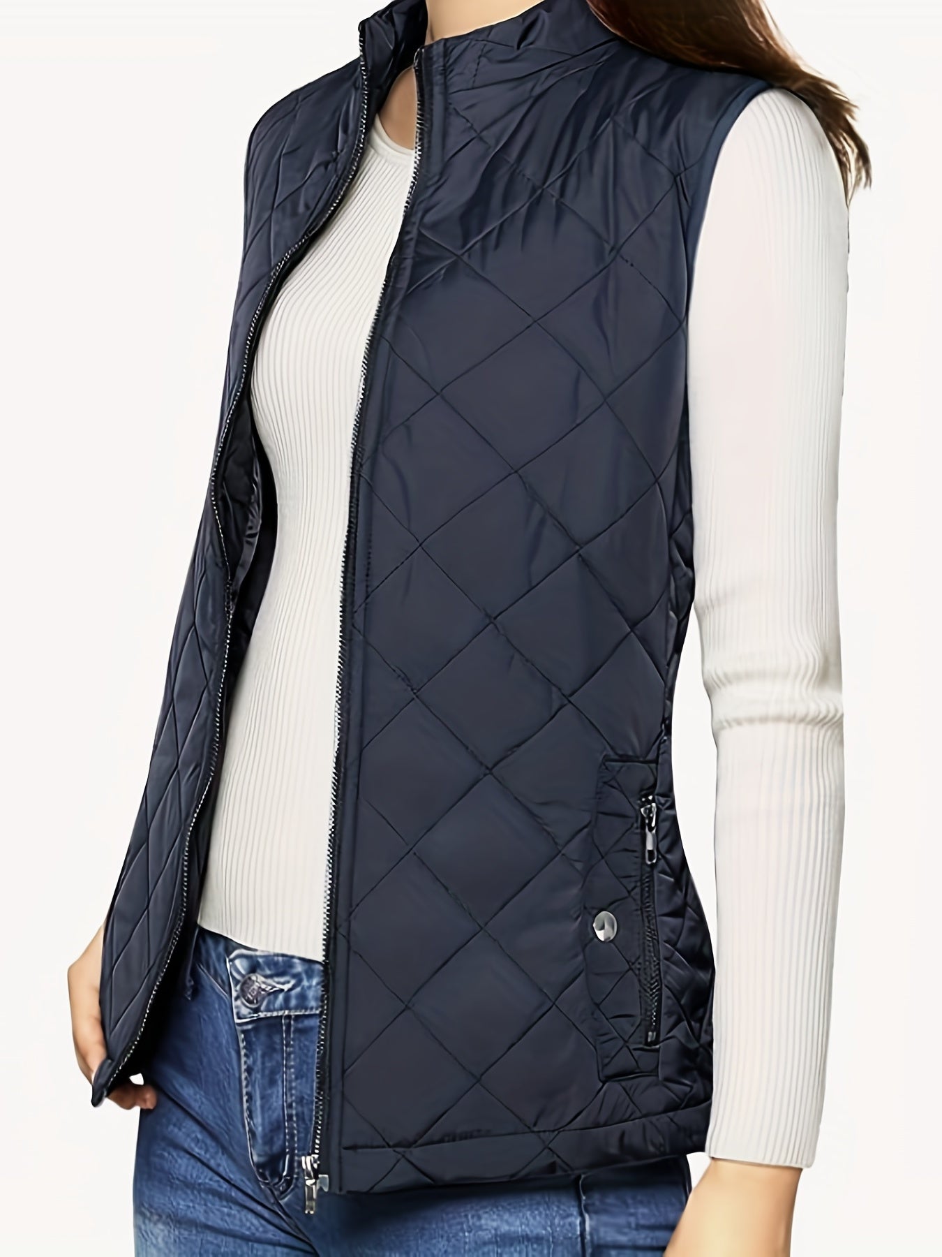 Sleeveless cardigan with argyle pattern