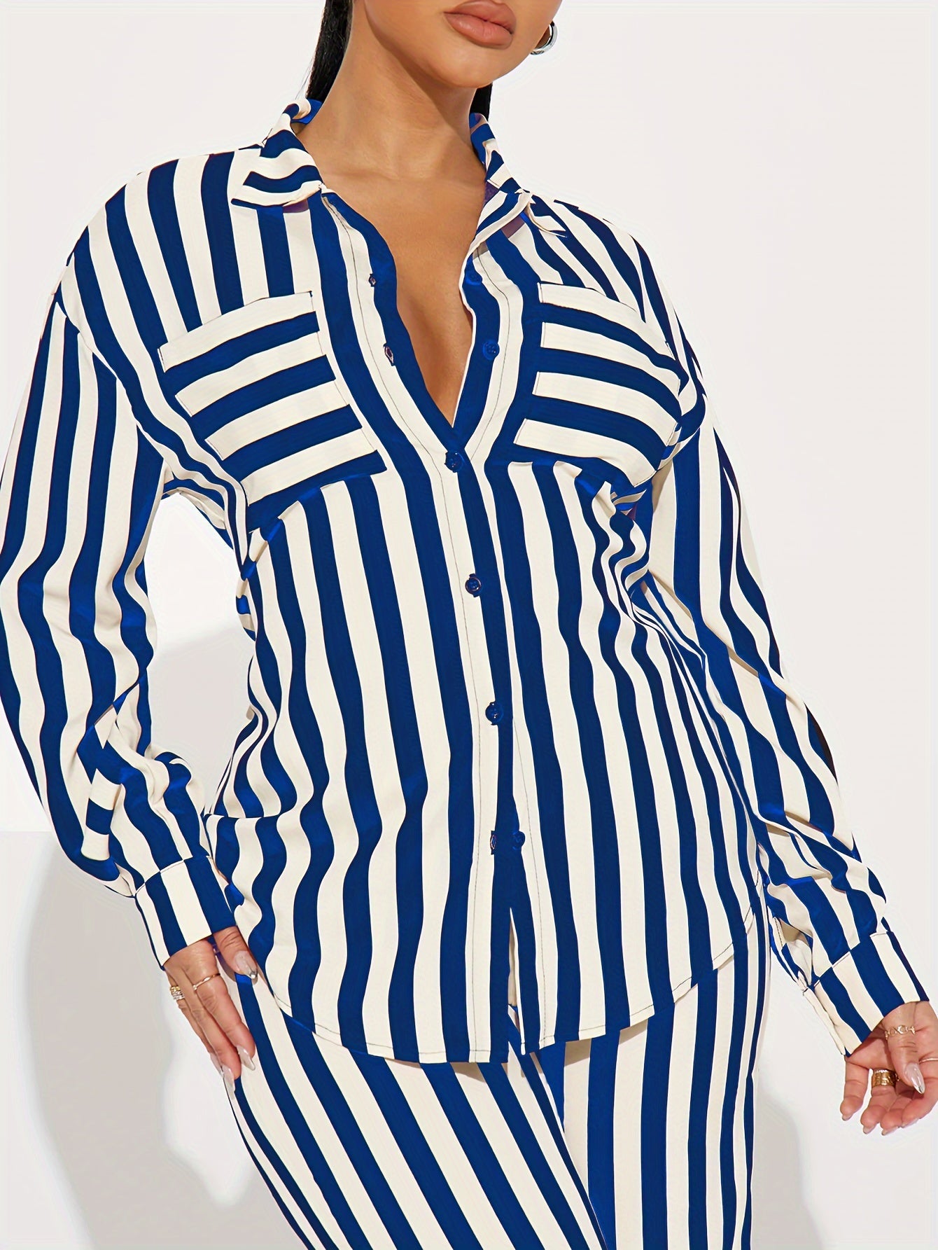 Set consisting of a striped shirt with long sleeves and wide-leg trousers