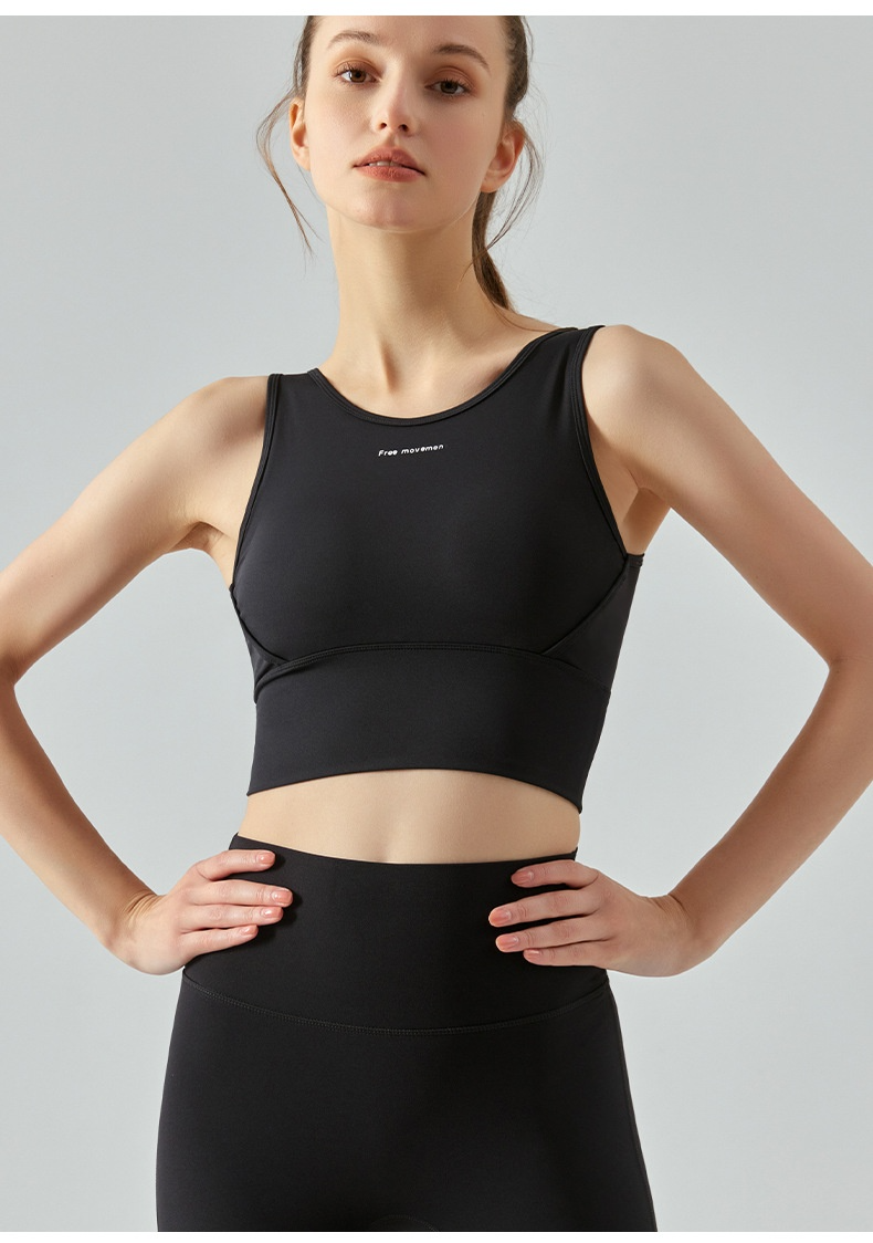 Sports bra with medium support