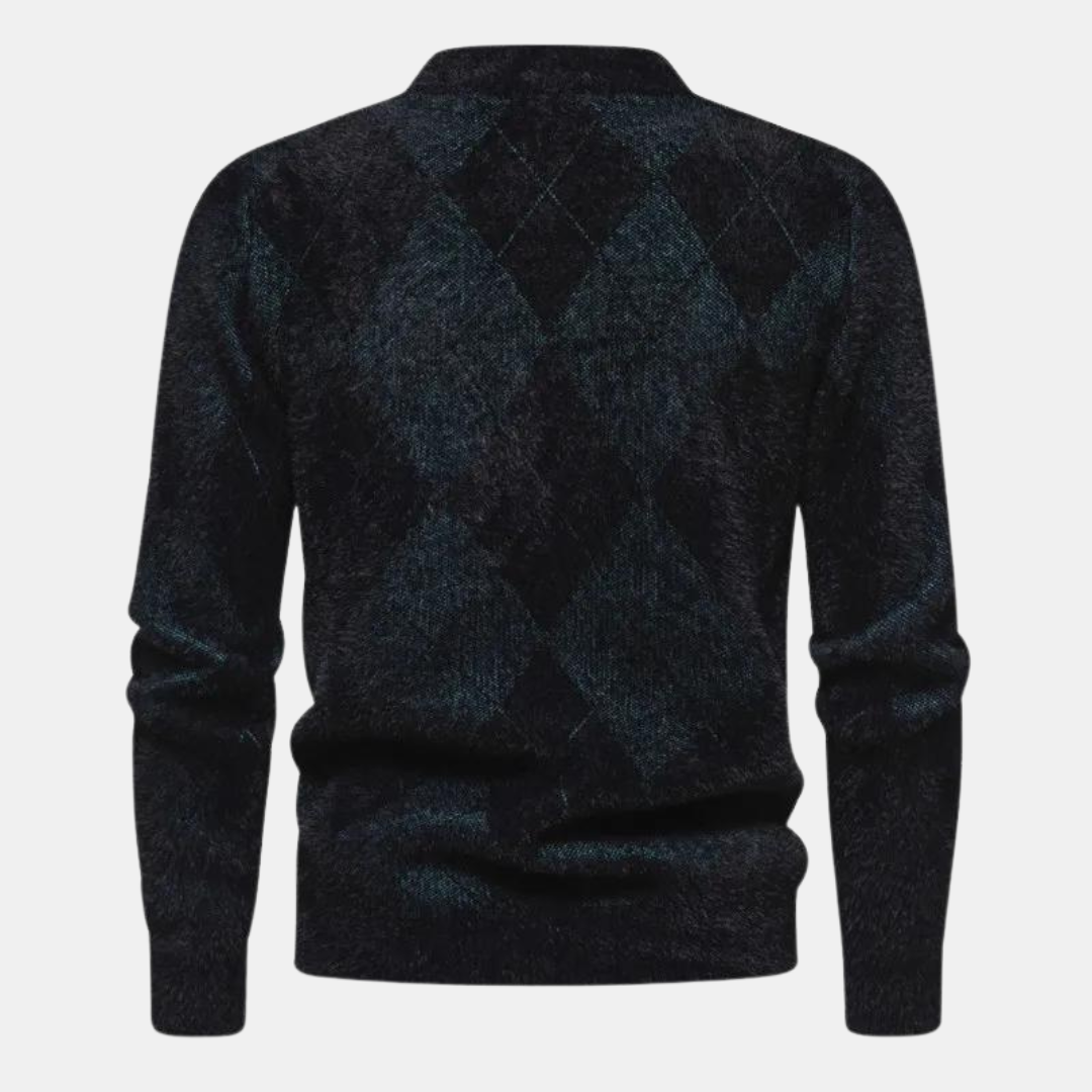 Comfortable knitted men's sweater