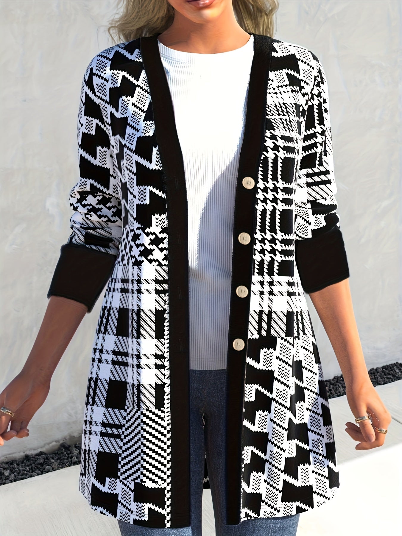 Cardigan with geometric pattern