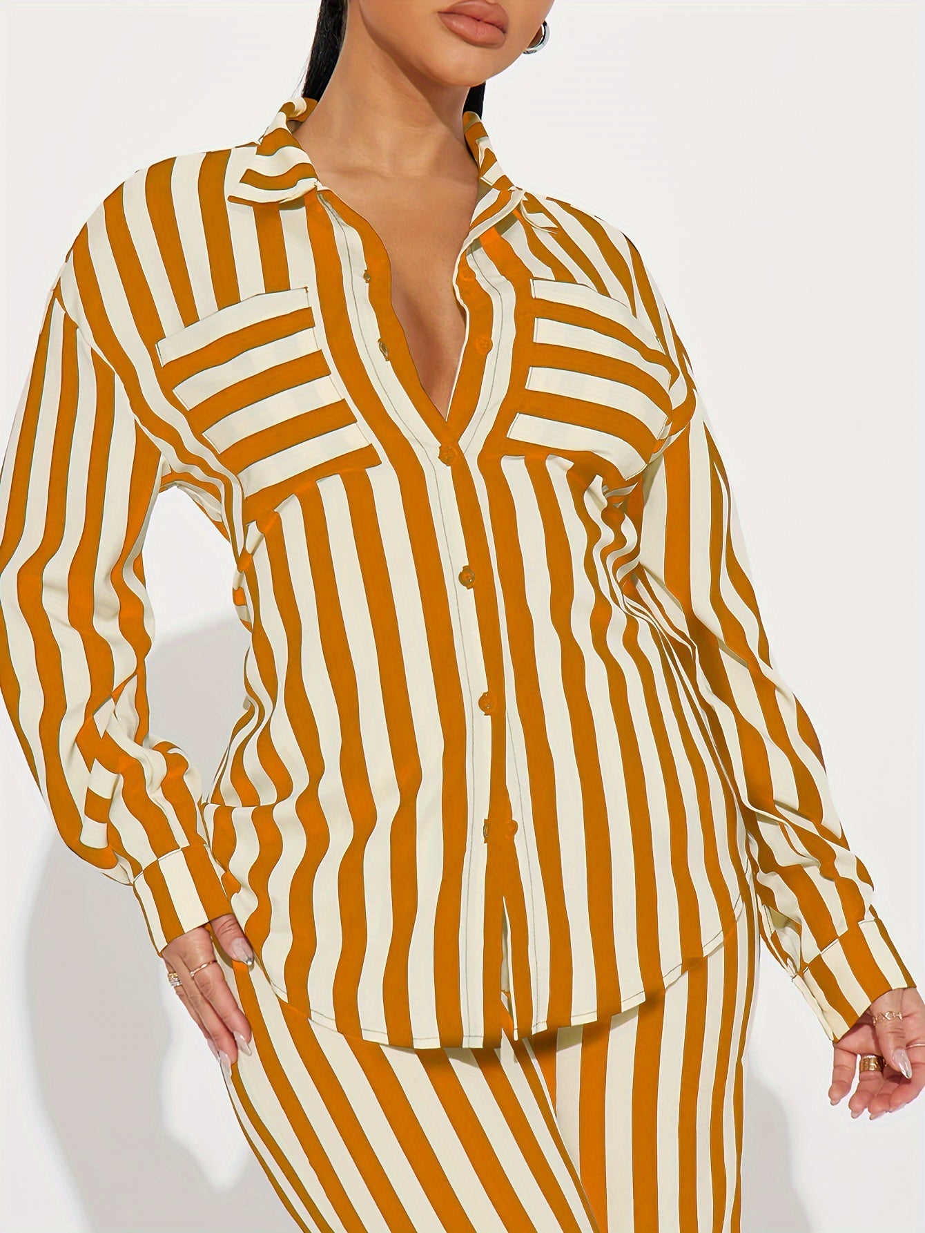 Set consisting of a striped shirt with long sleeves and wide-leg trousers