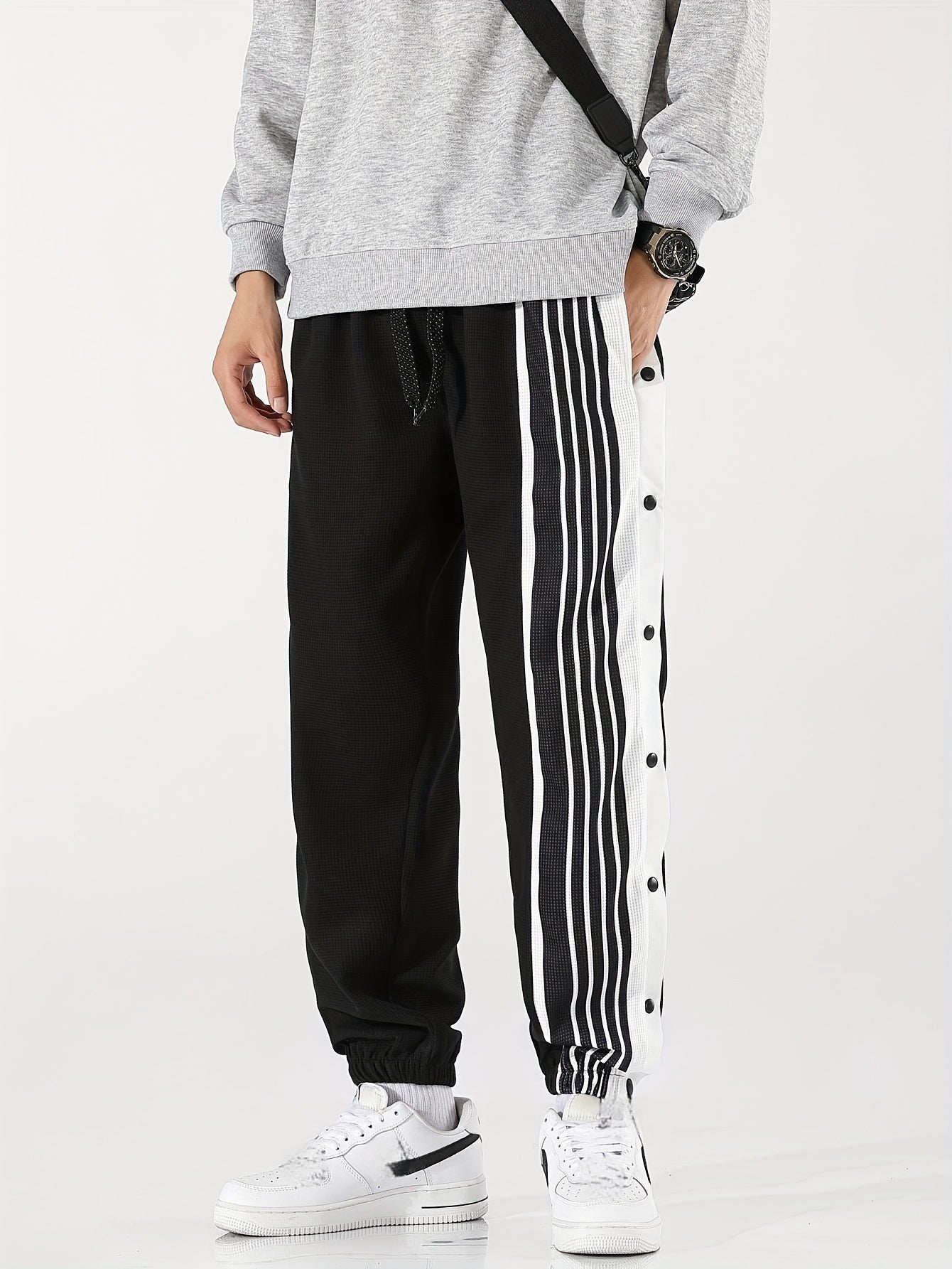 Striped sports pants for men