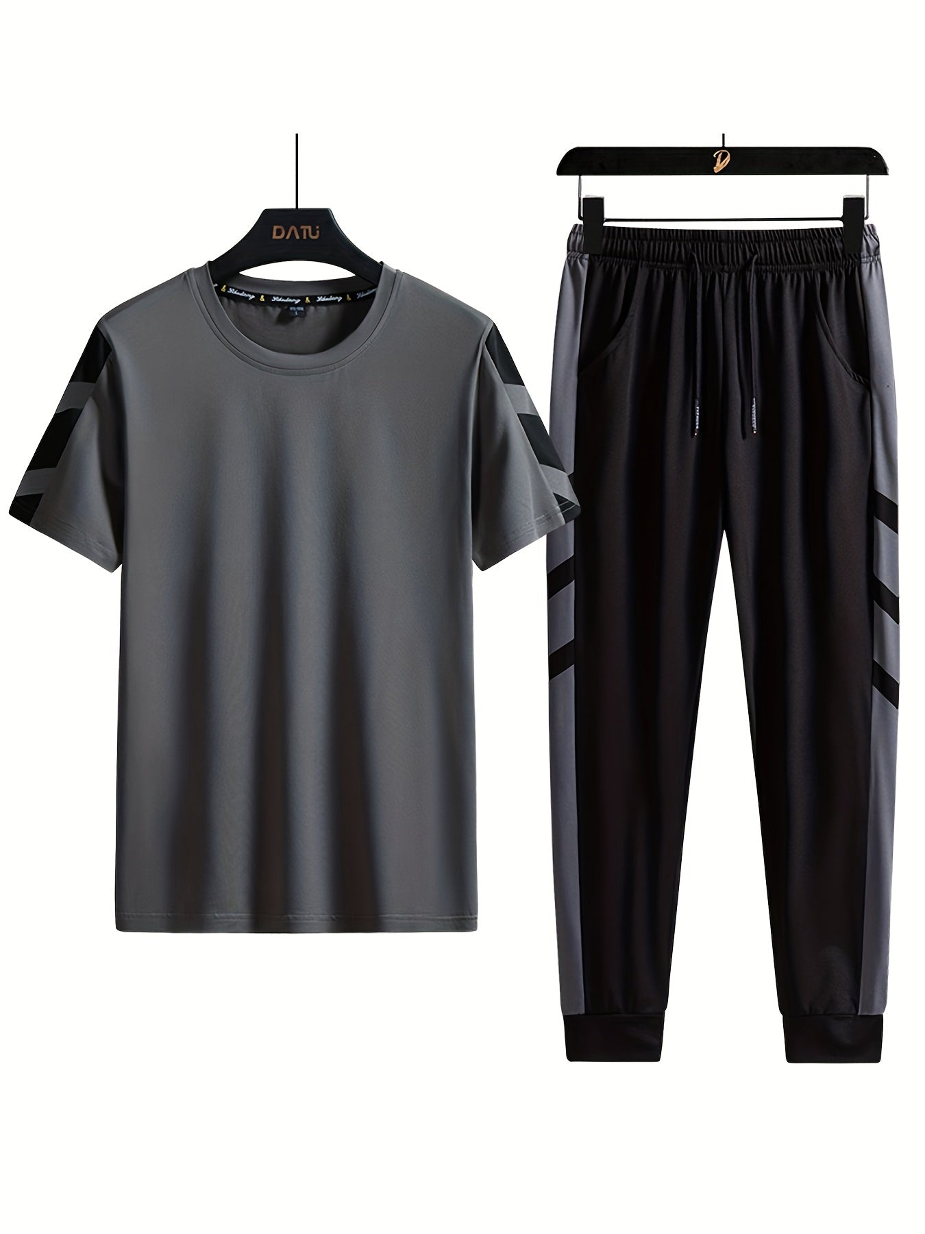 Set of short sleeve T-shirt and drawstring trousers