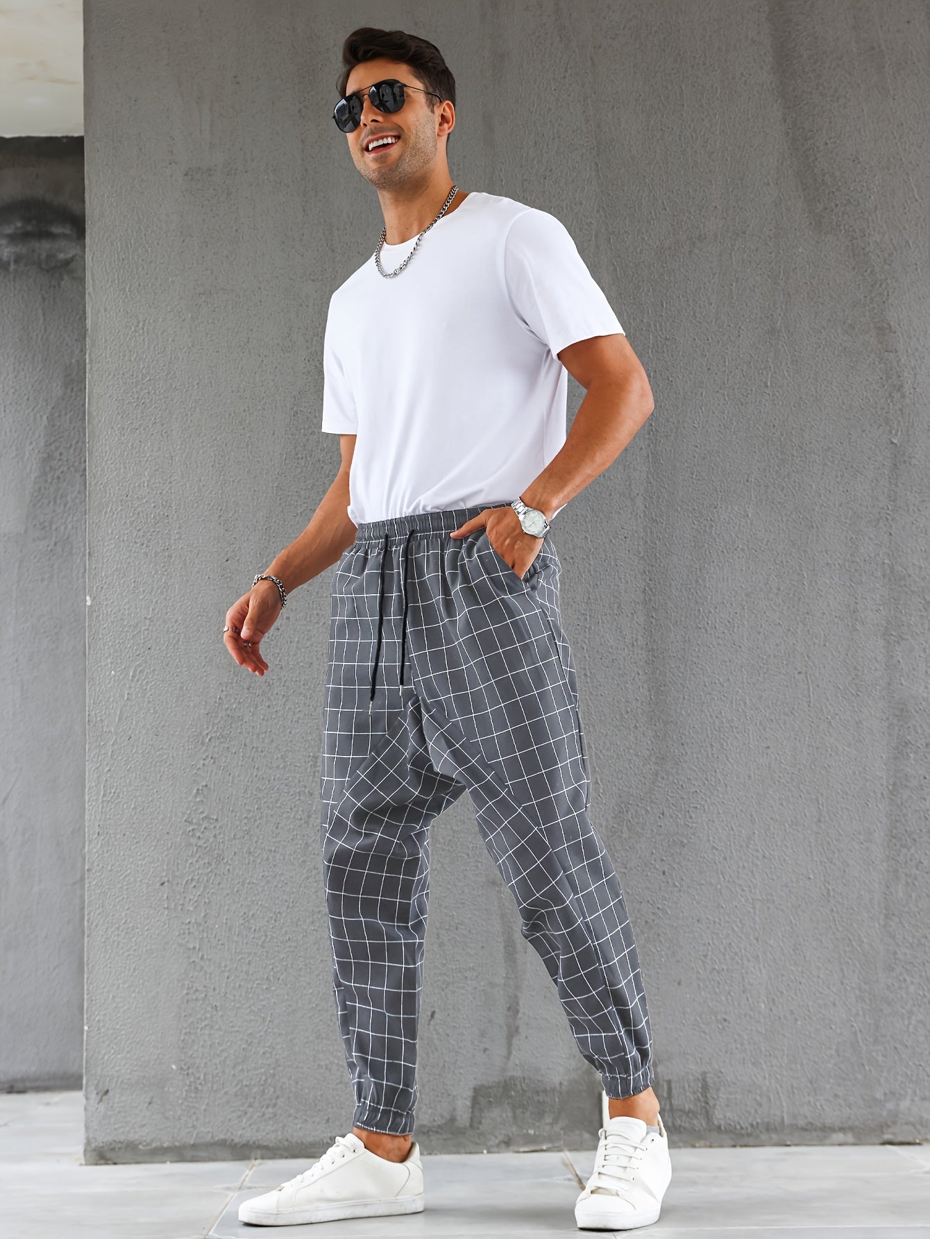 Checked jogging pants with drawstring