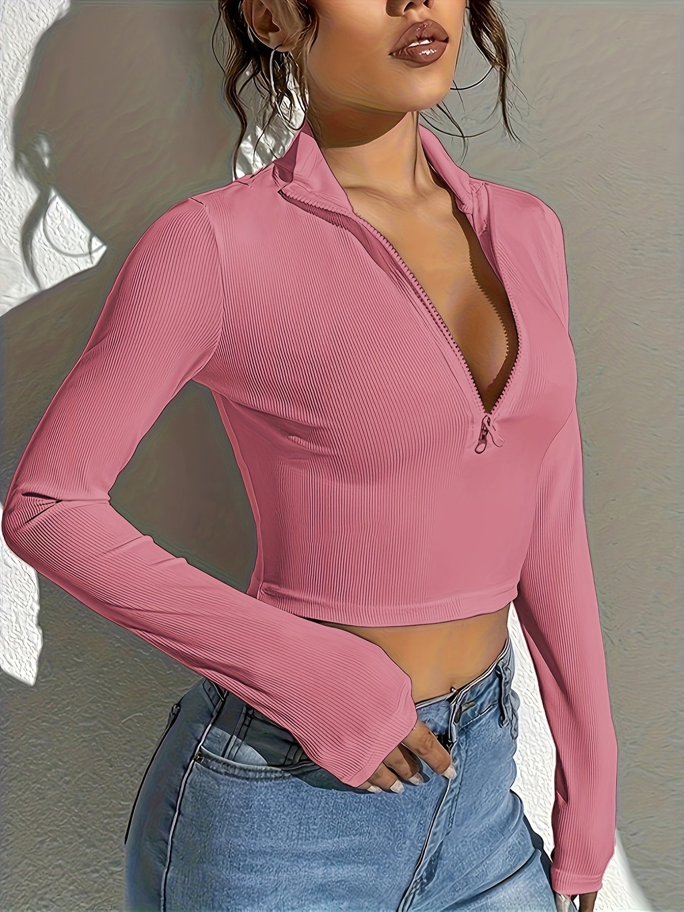 Ribbed cropped T-shirt with front zipper